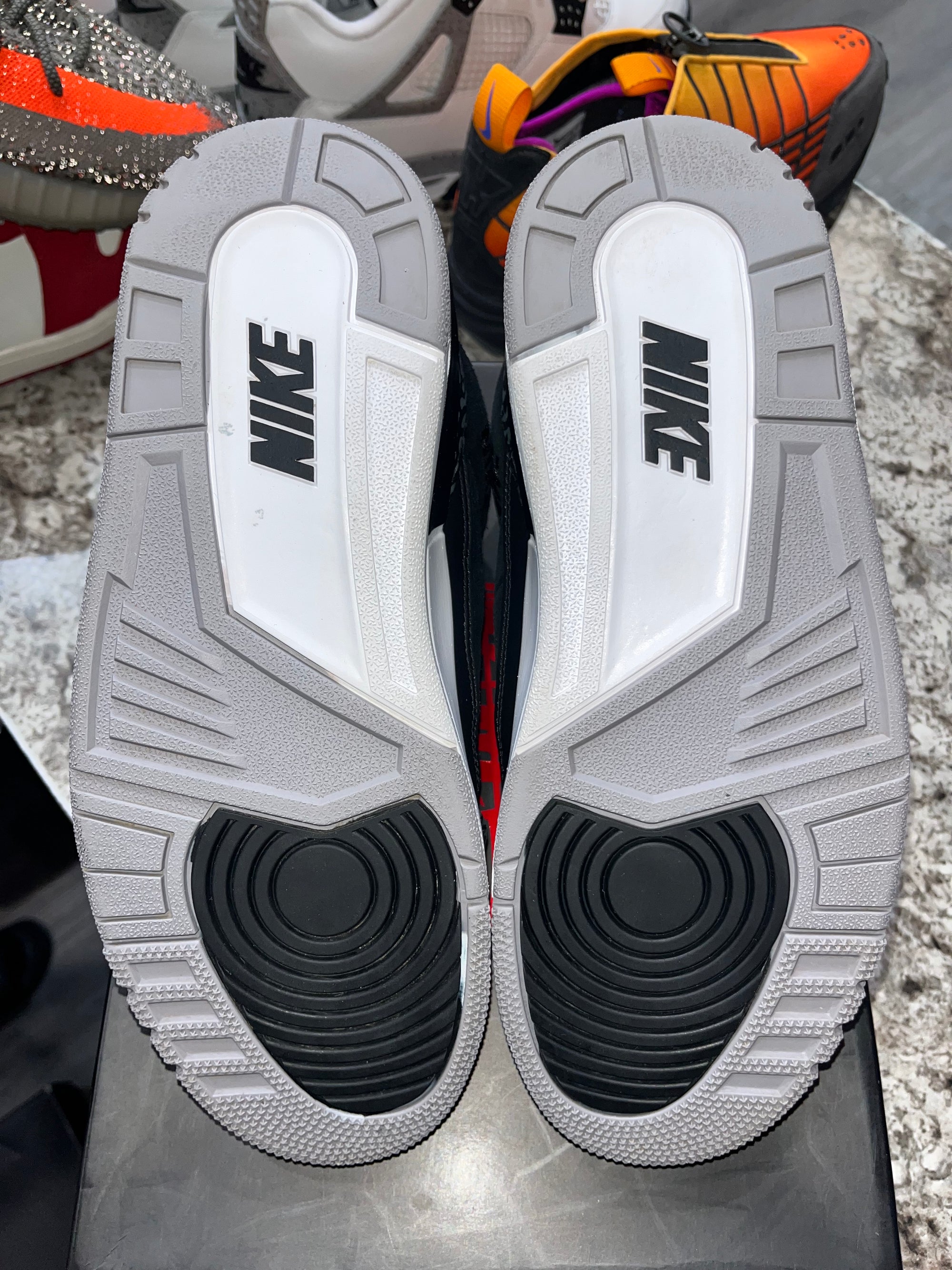 Jordan 3 Retro Tinker Black Cement Gold