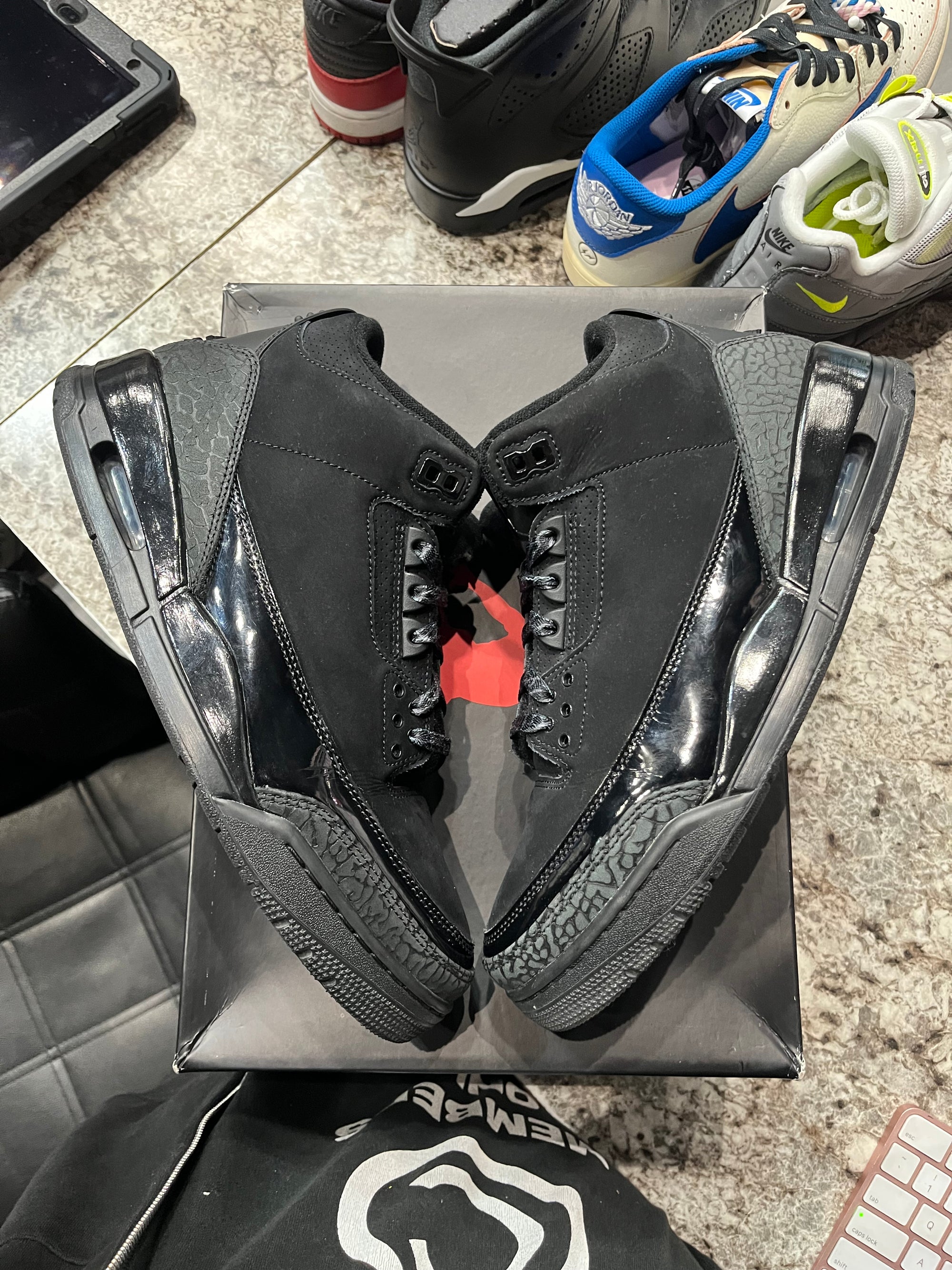 Jordan 3 Retro Black Cat (2025)