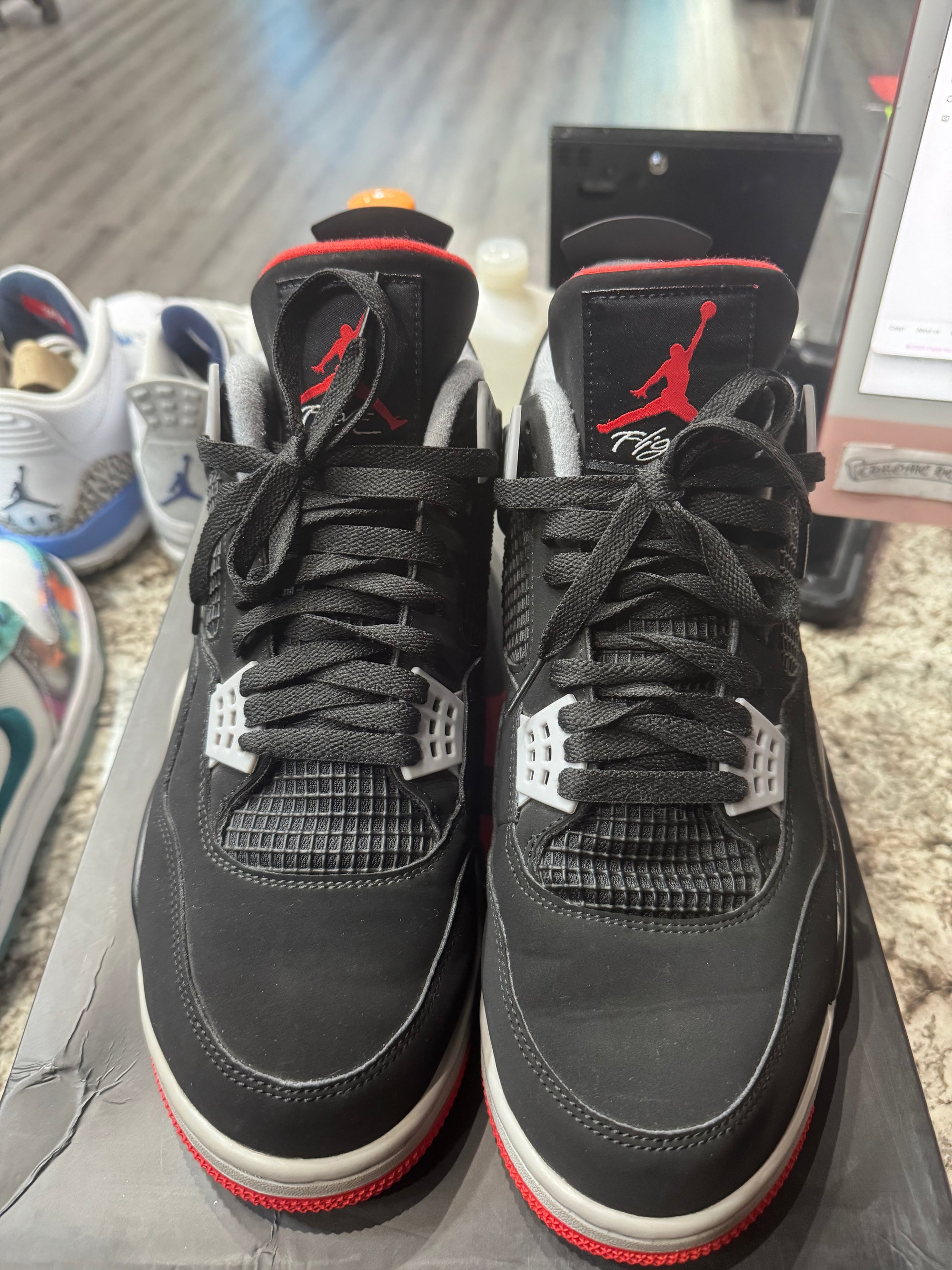 Jordan 4 Retro Bred (2019)