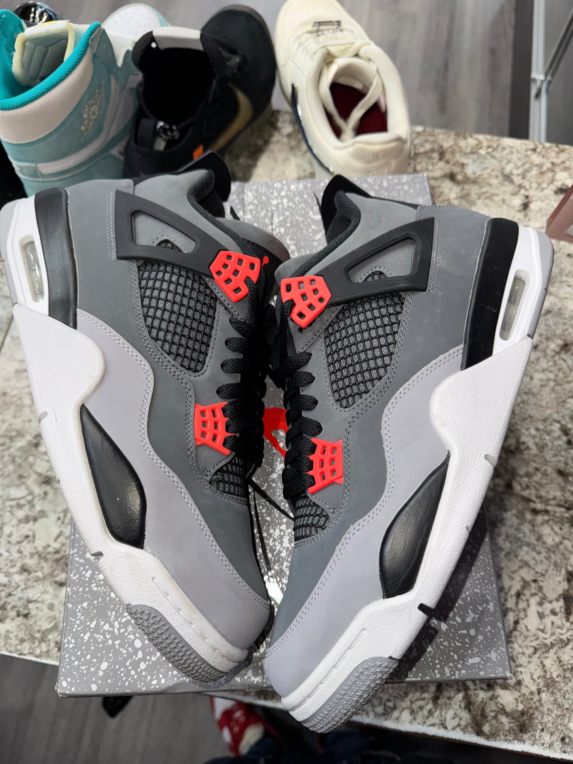 Jordan 4 Retro Infrared