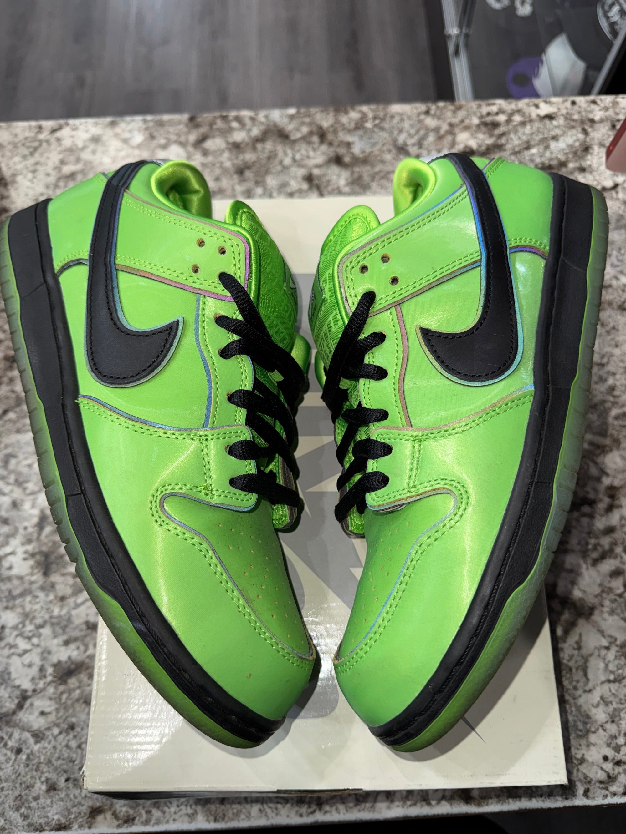 Nike SB Dunk Low The Powerpuff Girls Buttercup