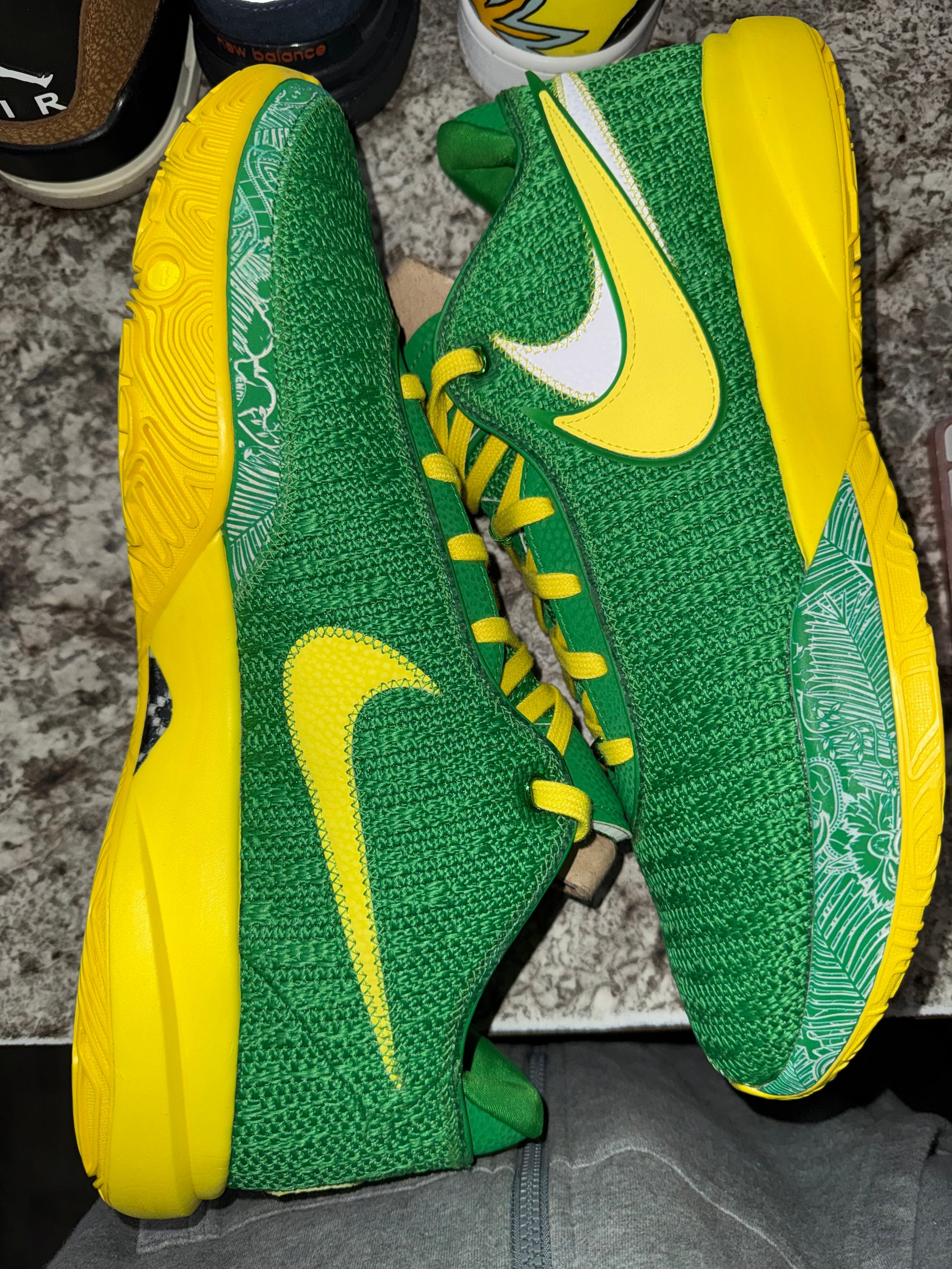 Lebron XX Oregon PE (Sample)