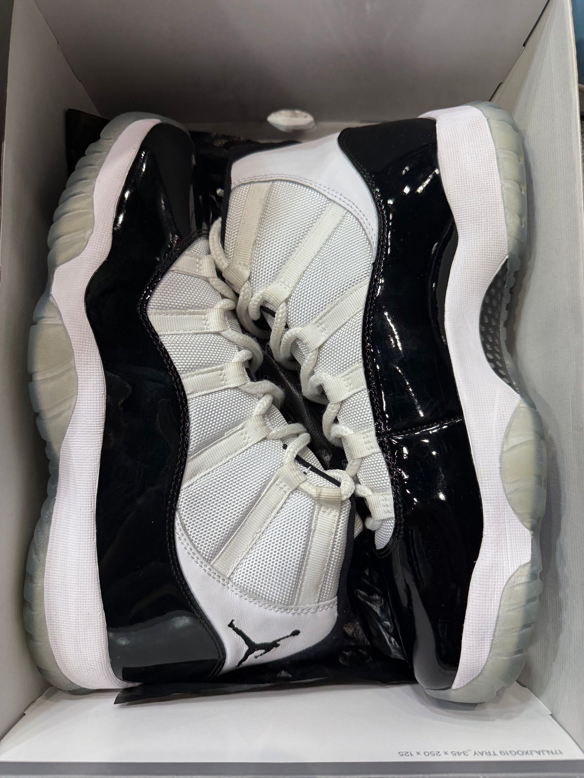 Jordan 11 Retro Concord (2018)