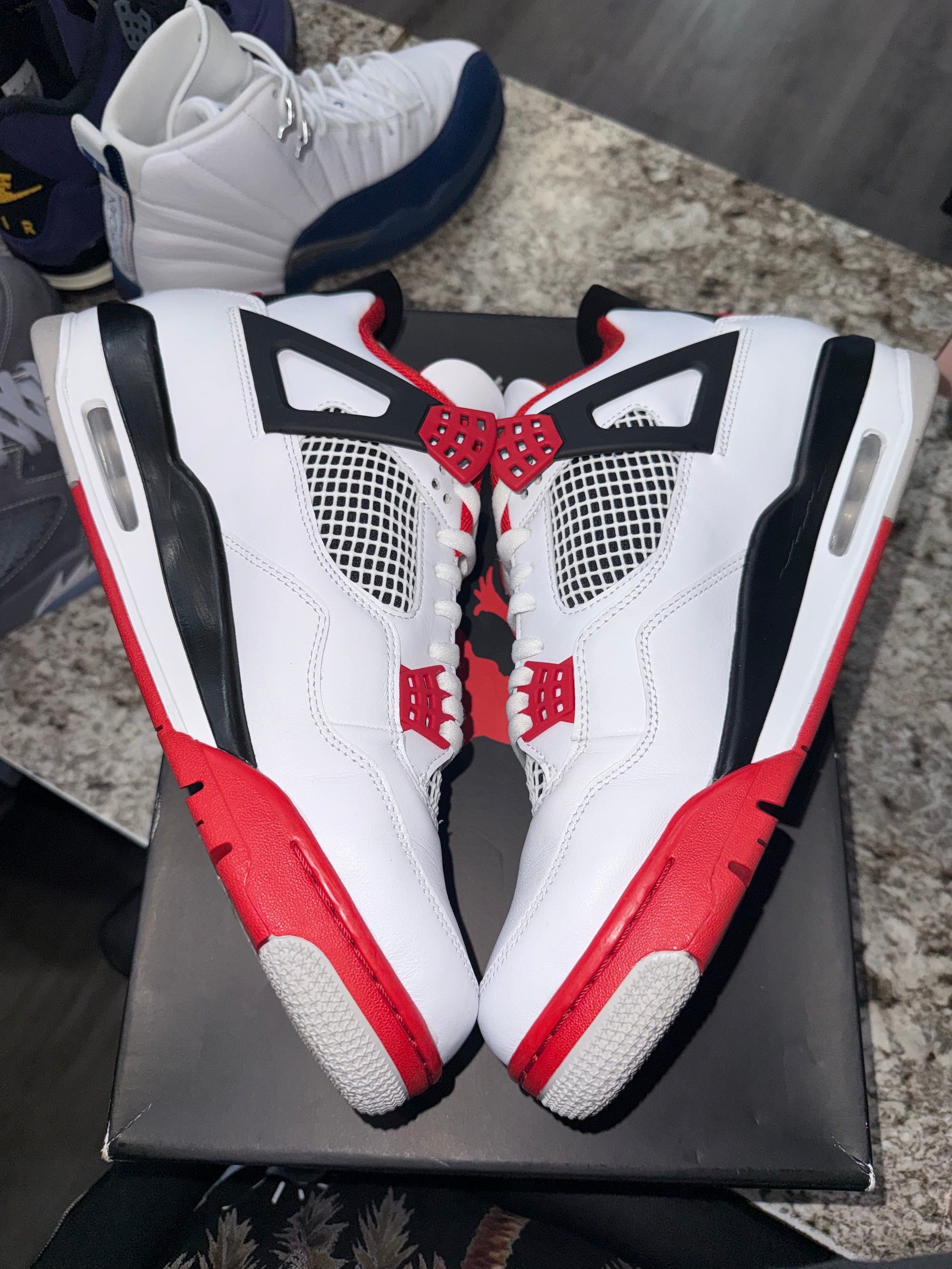 Jordan 4 Retro Fire Red (2020)