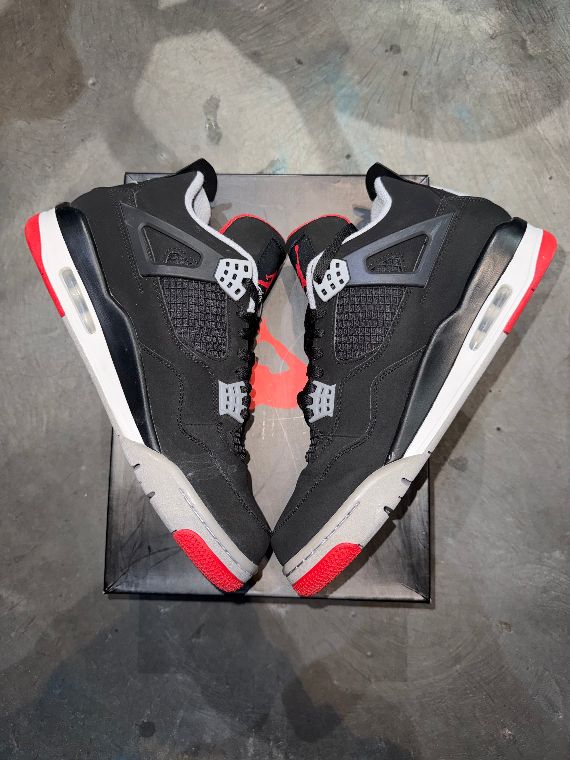 Jordan 4 Retro Bred (2019)
