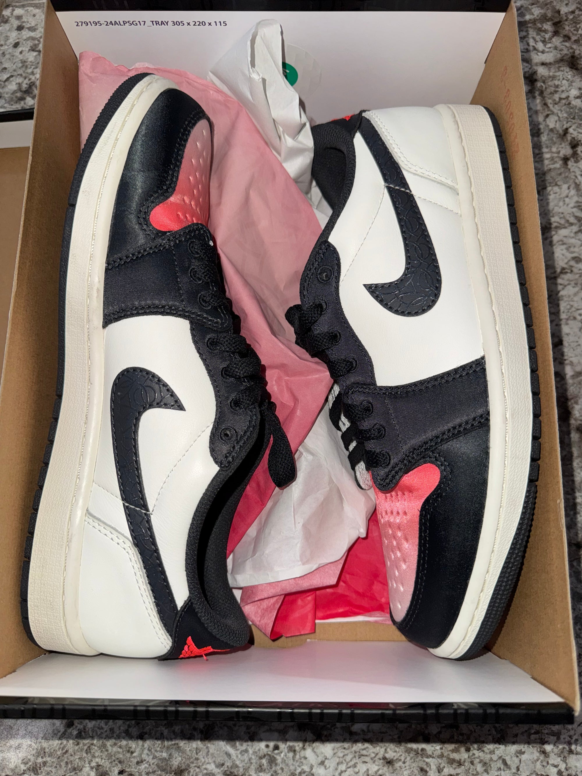 Jordan 1 Retro Low OG PSG Paris Saint-Germain