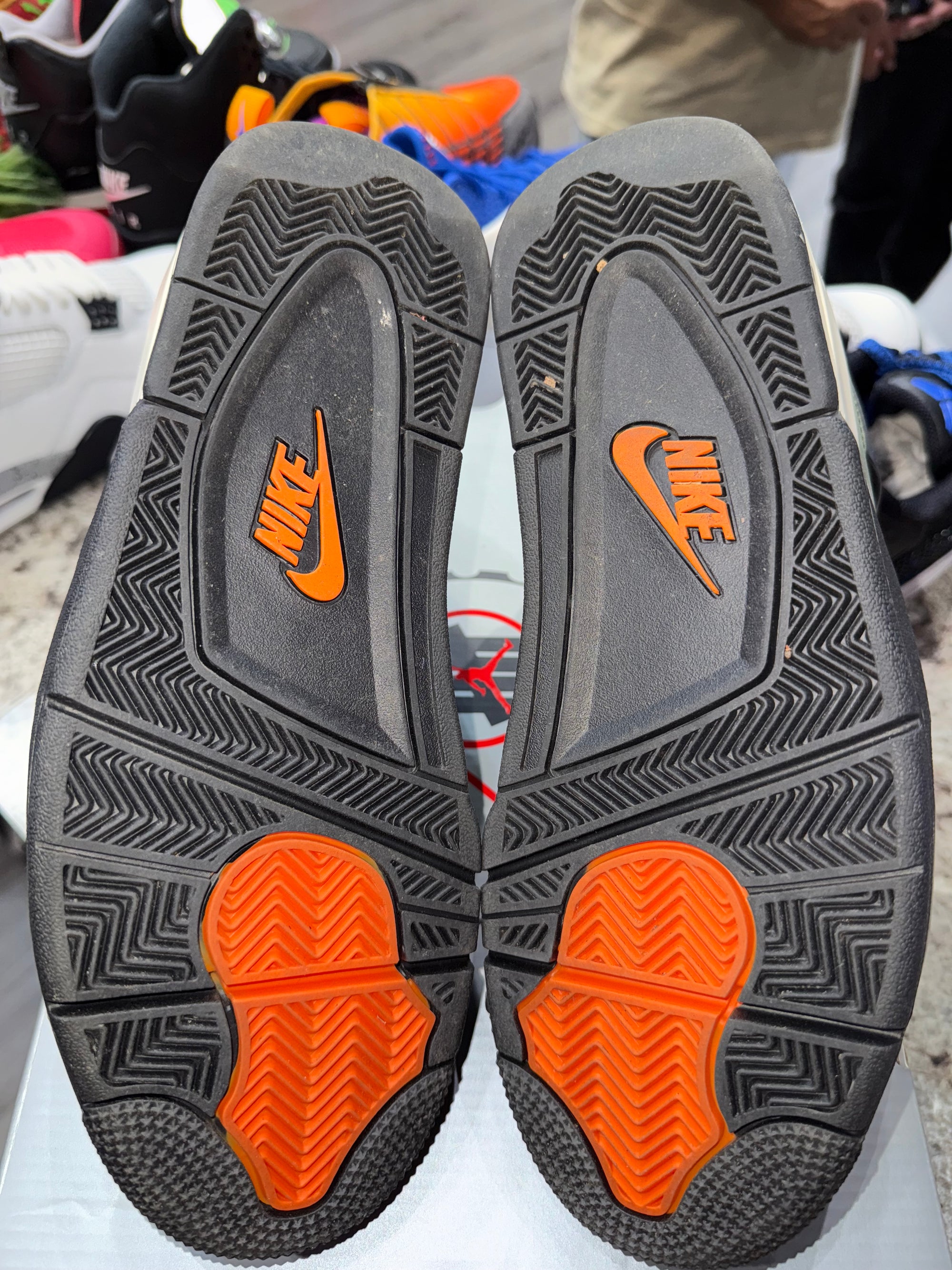 Jordan 4 Retro OG SP Undefeated (2025)