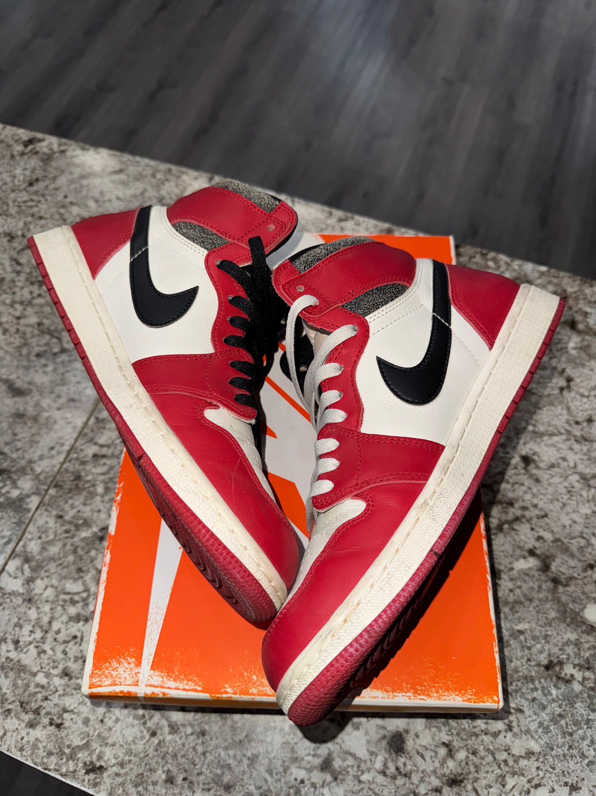 Jordan 1 Retro High OG Chicago Lost and Found