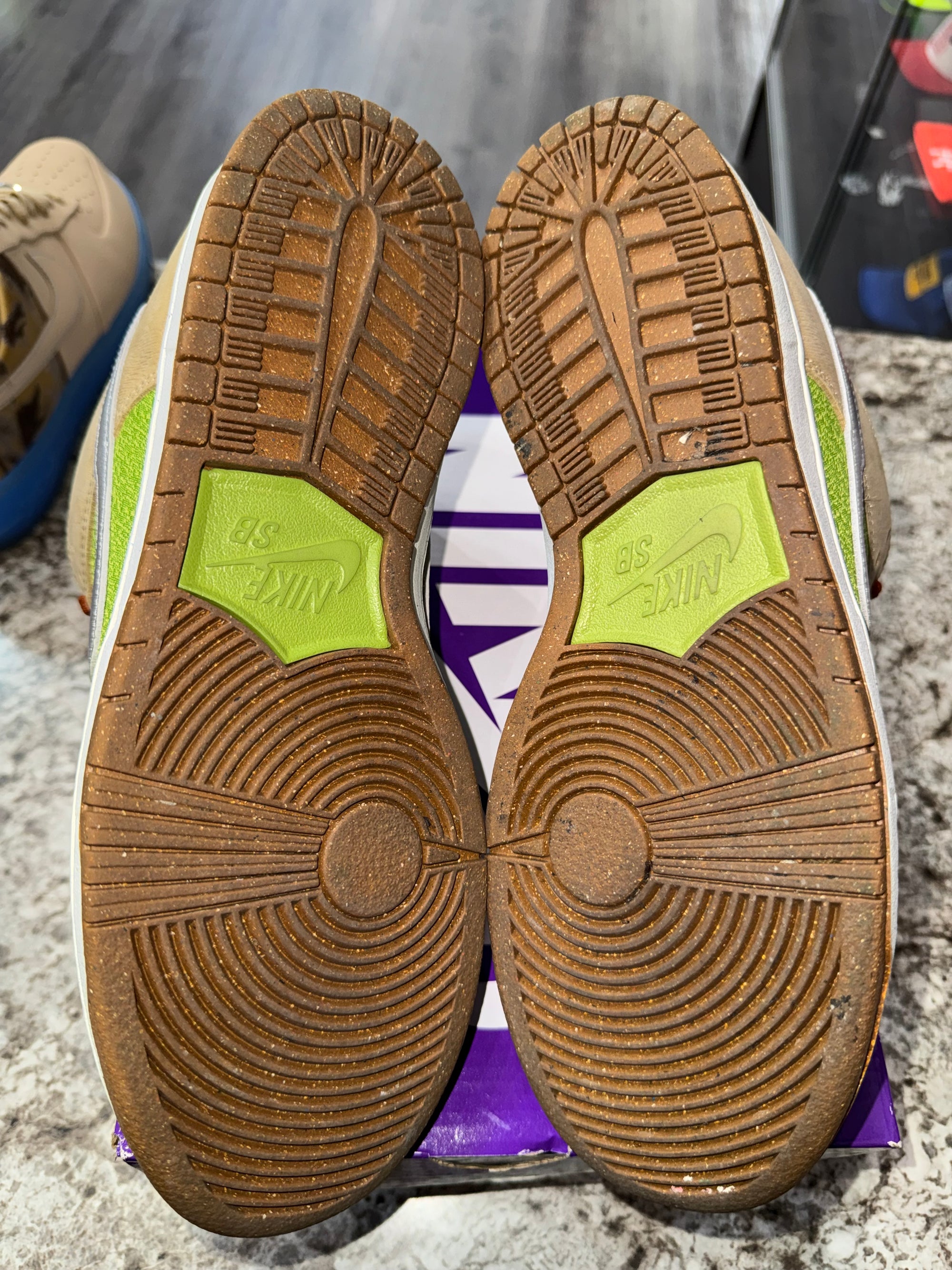 Nike SB Dunk Low Escargot