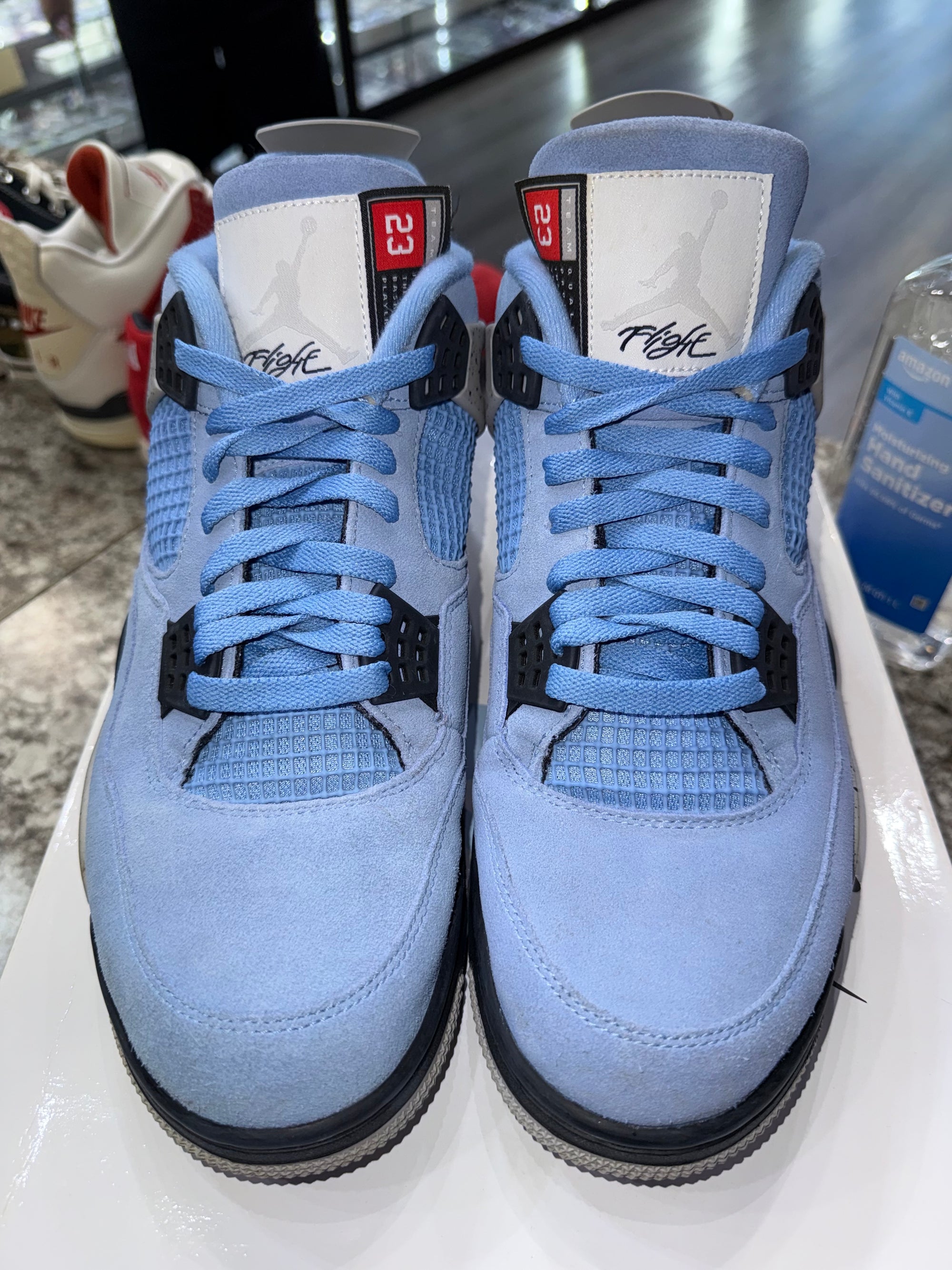 Jordan 4 Retro University Blue
