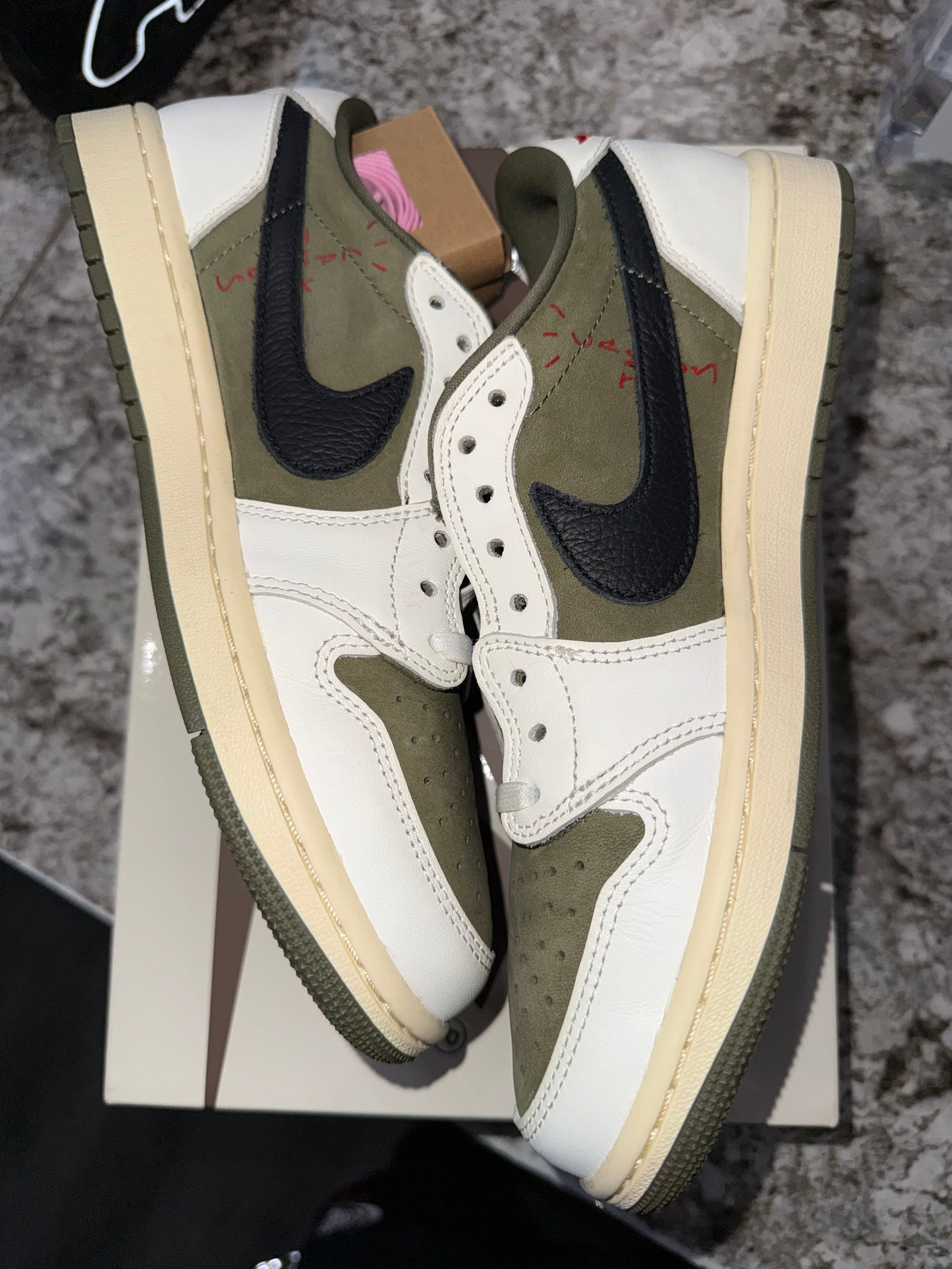 Jordan 1 Retro Low OG SP Travis Scott Medium Olive