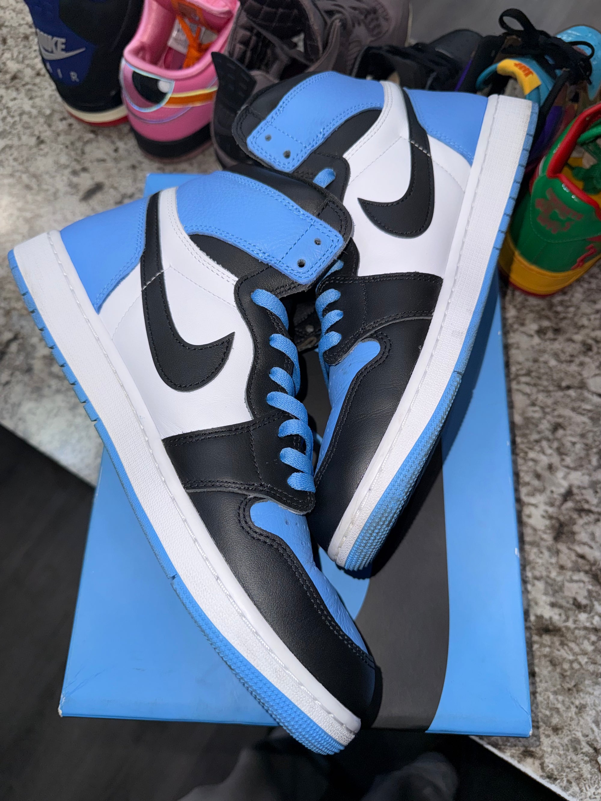 Jordan 1 Retro High OG UNC Toe