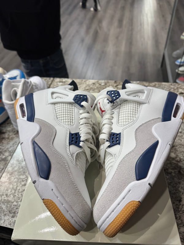Jordan 4 Retro SB Navy