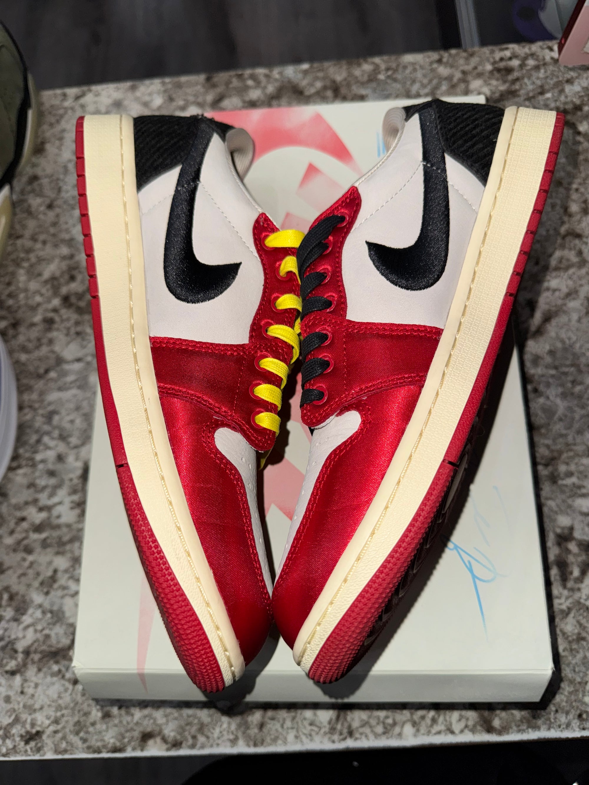 Jordan 1 Retro Low OG Trophy Room Rookie Card Away