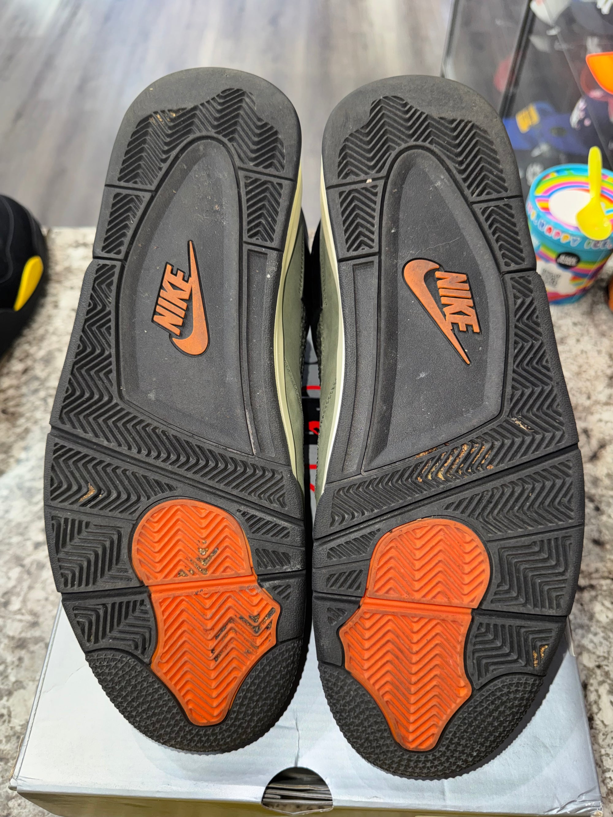 Jordan 4 Retro OG SP Undefeated (2025)
