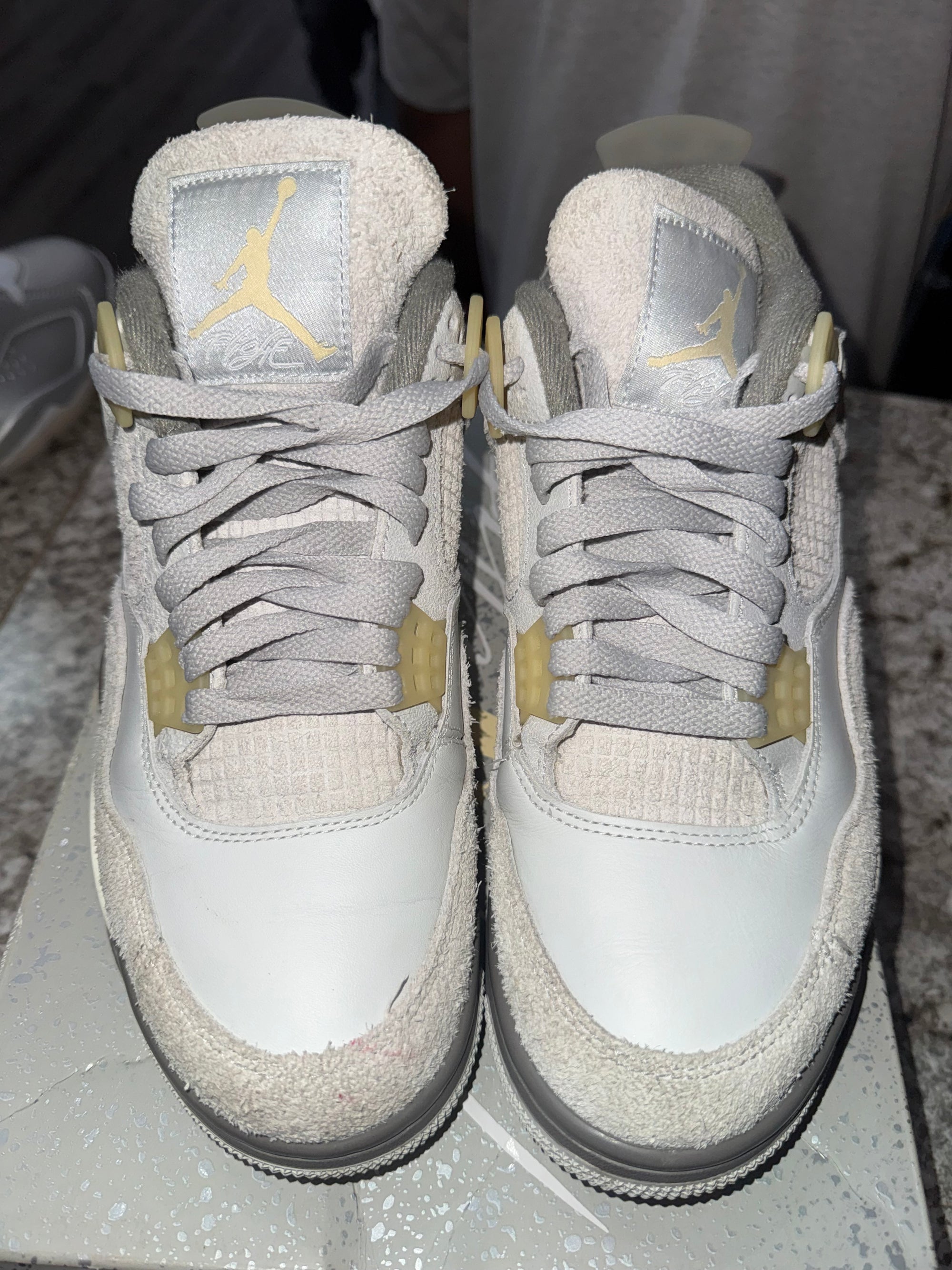 Jordan 4 Retro SE Craft Photon Dust
