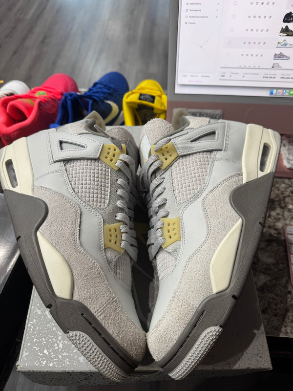 Jordan 4 Retro SE Craft Photon Dust