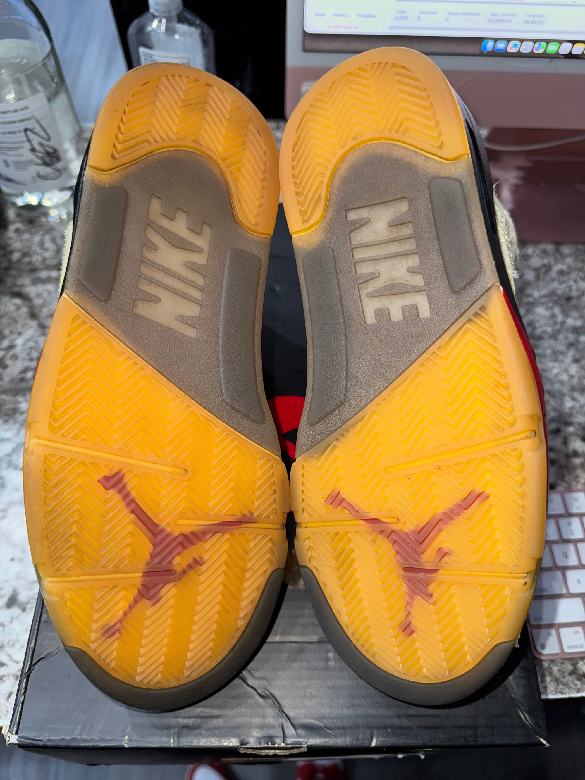 Jordan 5 Retro Off-White Sail (DAMAGED BOX)