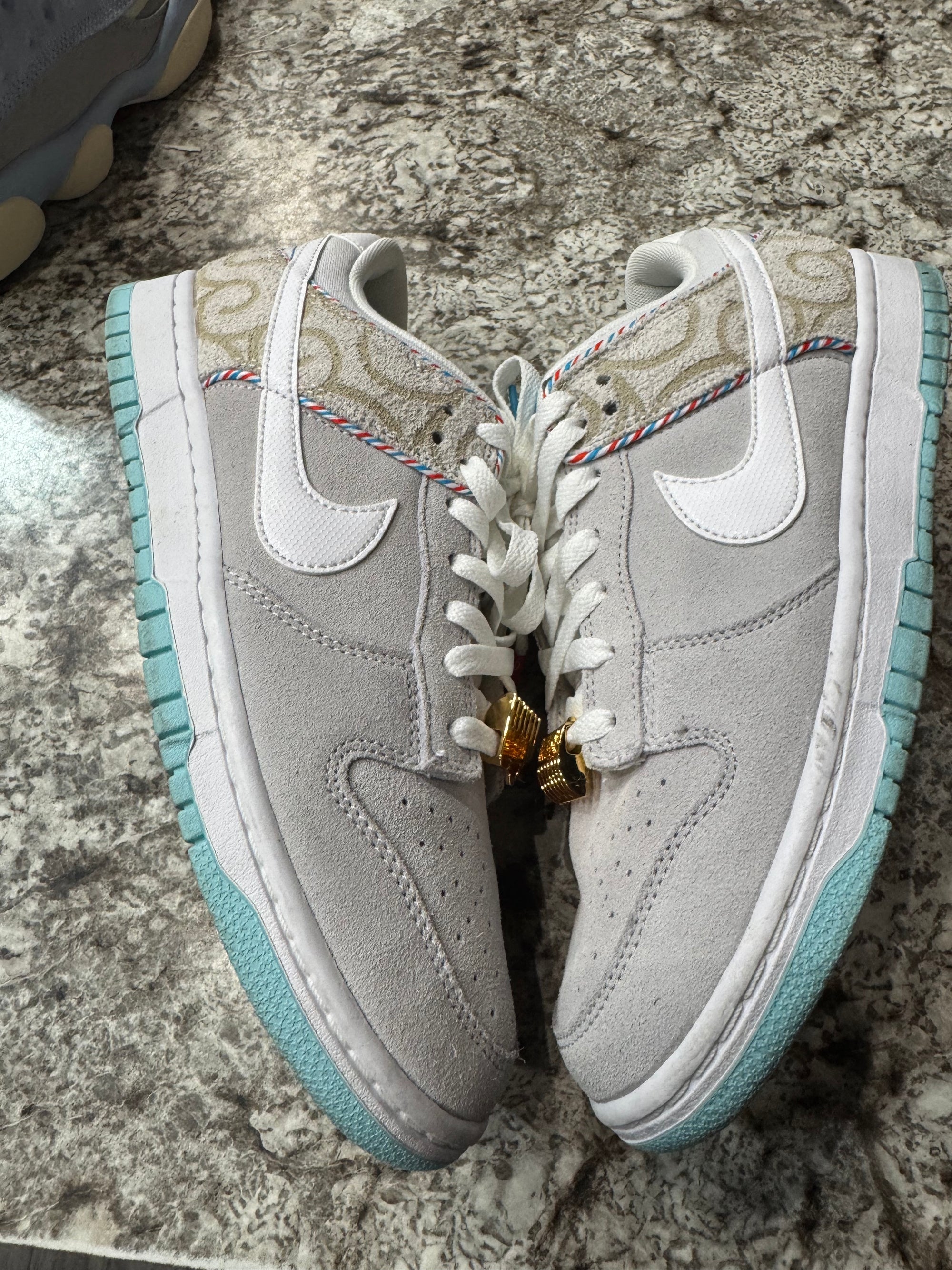 Nike Dunk Low SE Barber Shop Grey