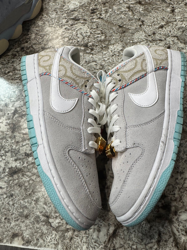 Nike Dunk Low SE Barber Shop Grey