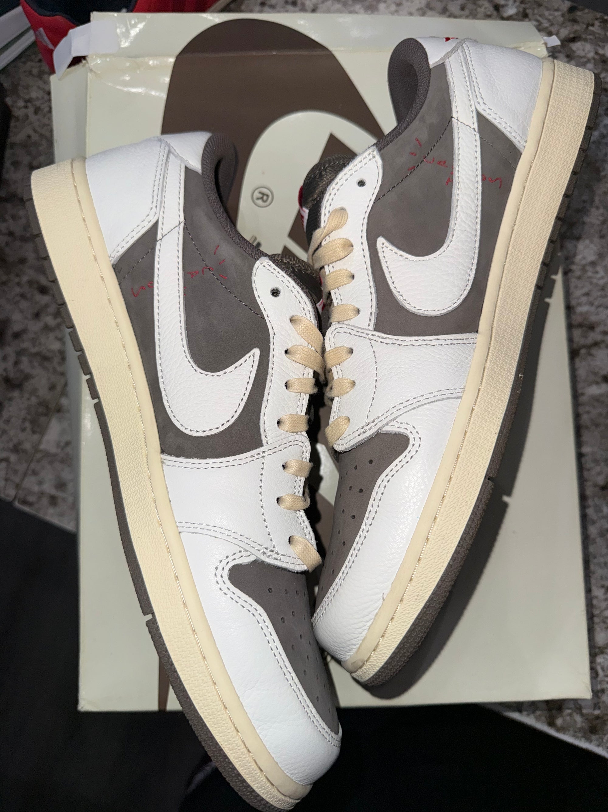 Jordan 1 Retro Low OG SP Travis Scott Reverse Mocha