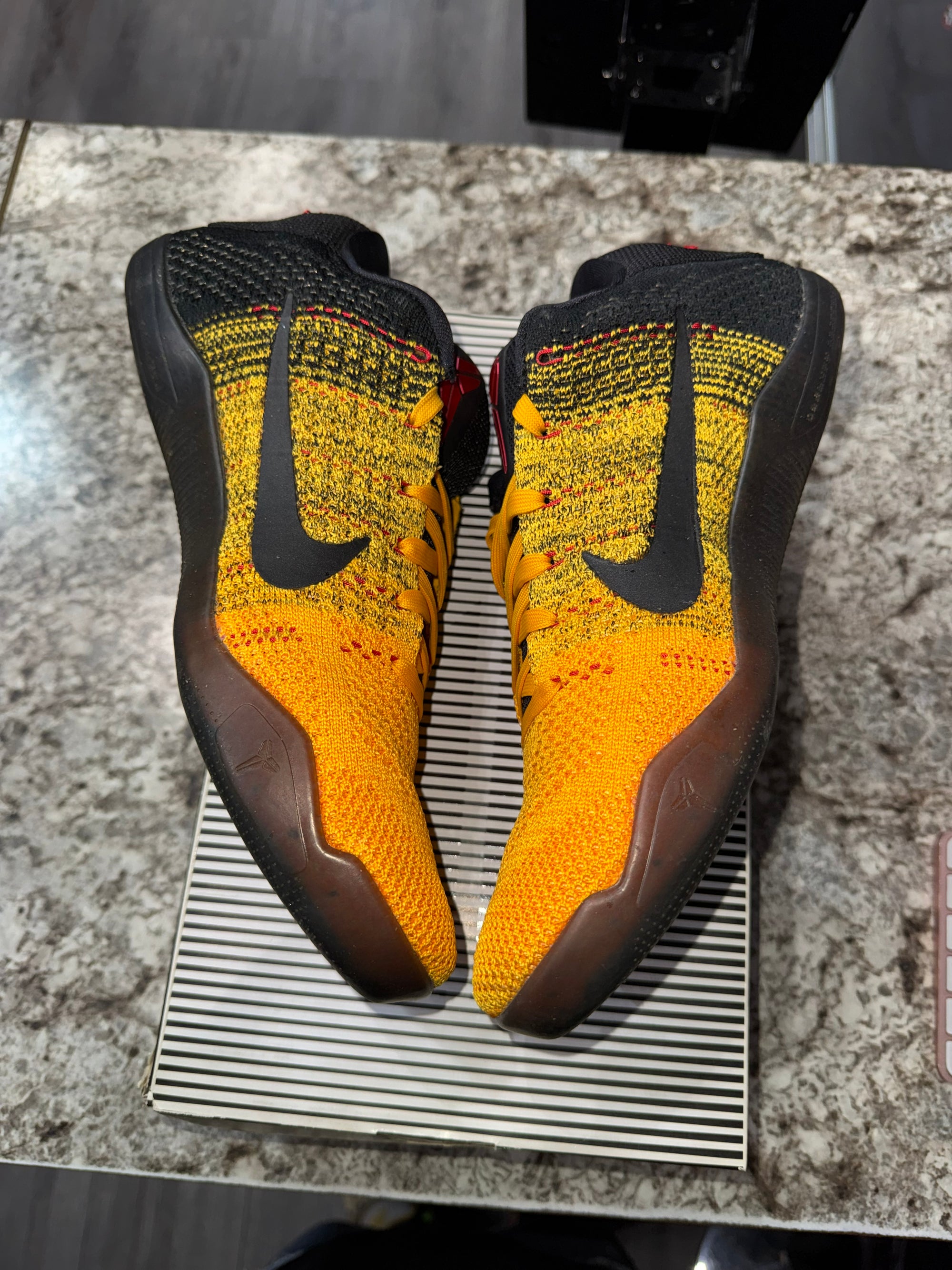 Nike Kobe 11 Elite Low Bruce Lee