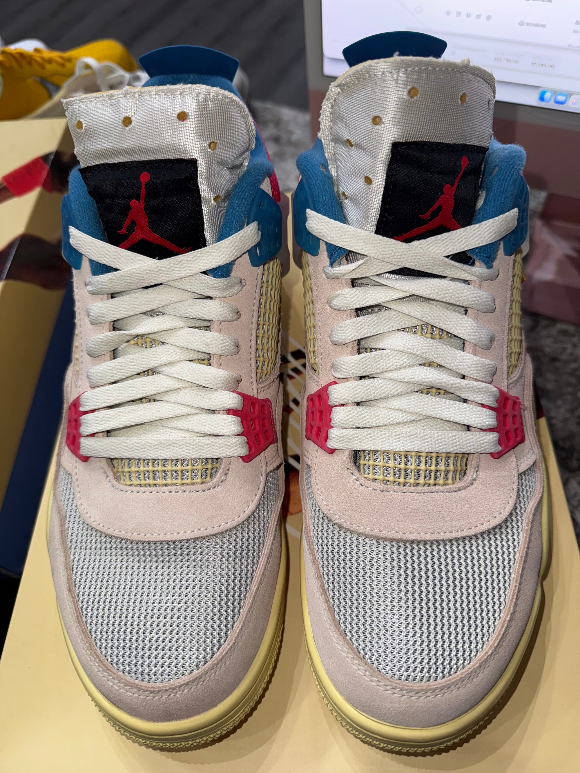 Jordan 4 Retro Union Guava Ice