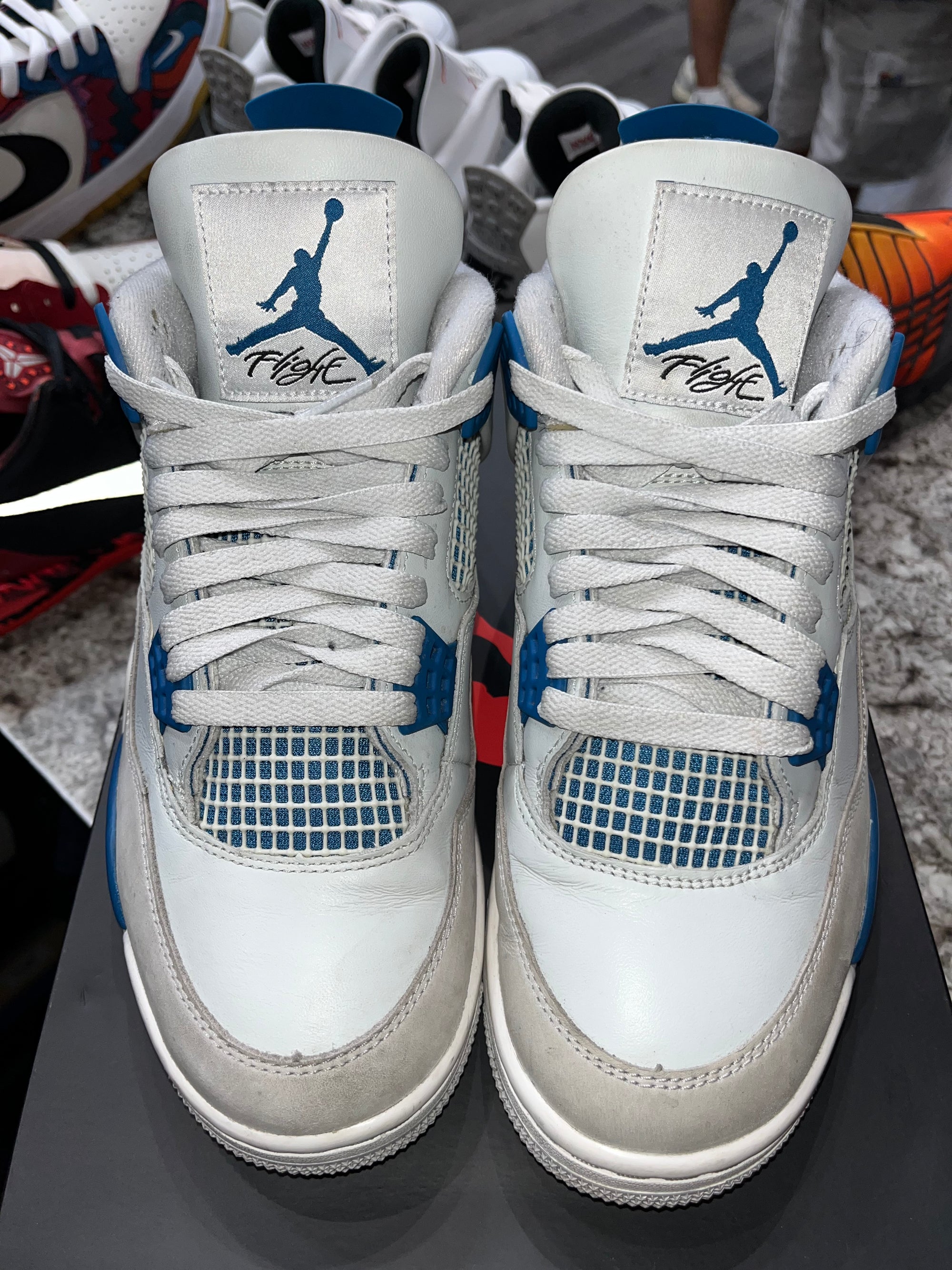 Jordan 4 Retro Military Blue (2024)