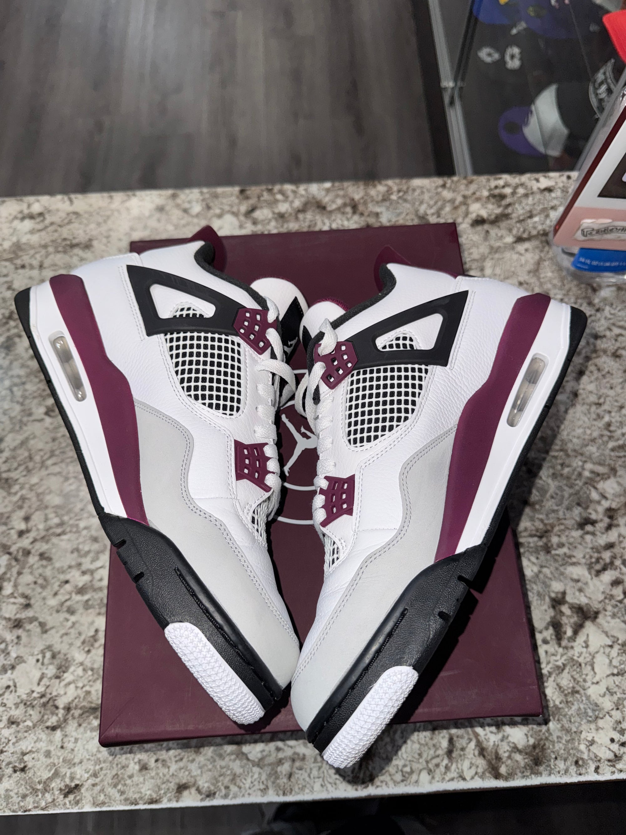 Jordan 4 Retro PSG Paris Saint-Germain