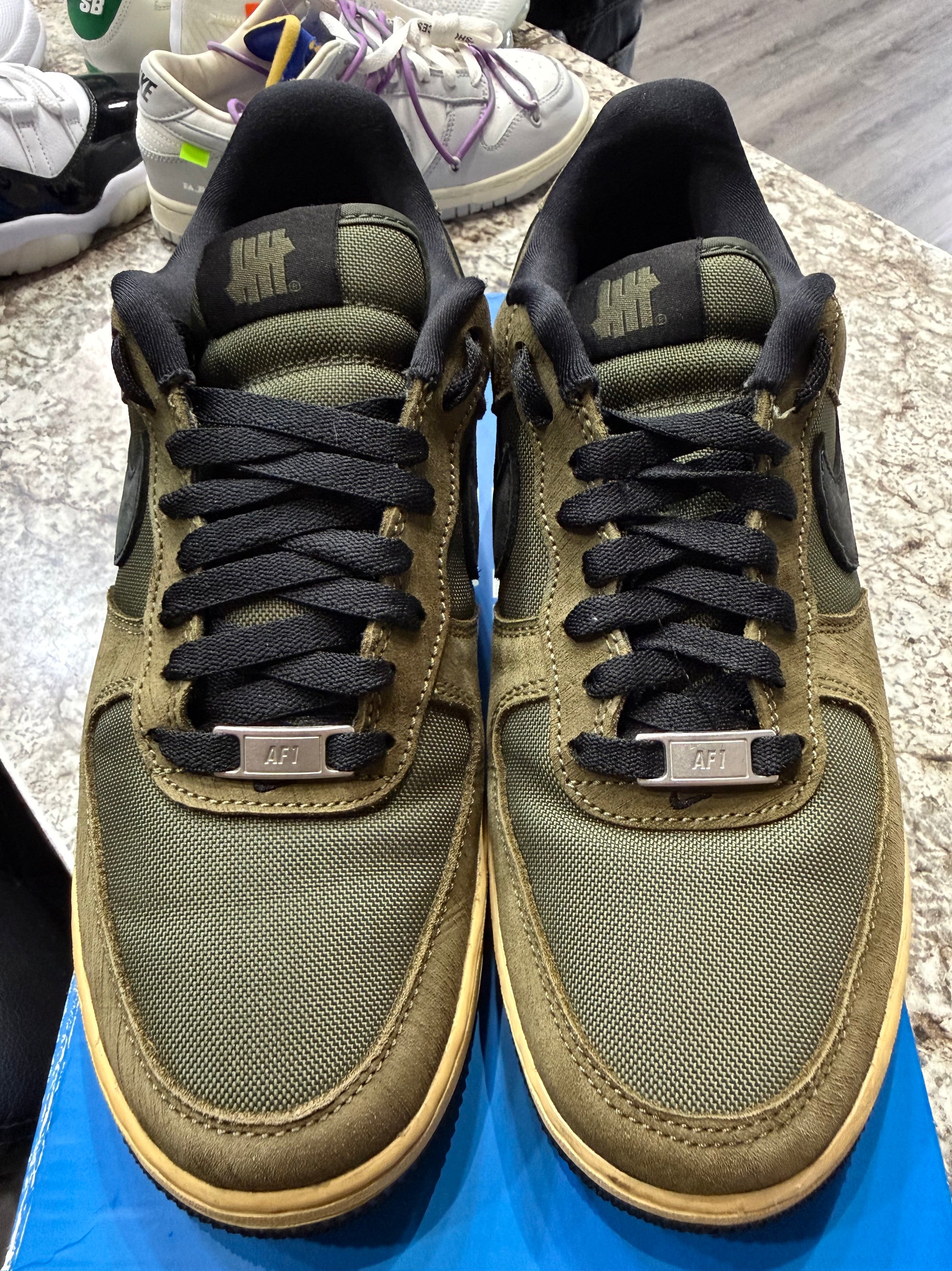 Nike Air Force 1 Low SP Undefeated Ballistic Dunk vs. AF1