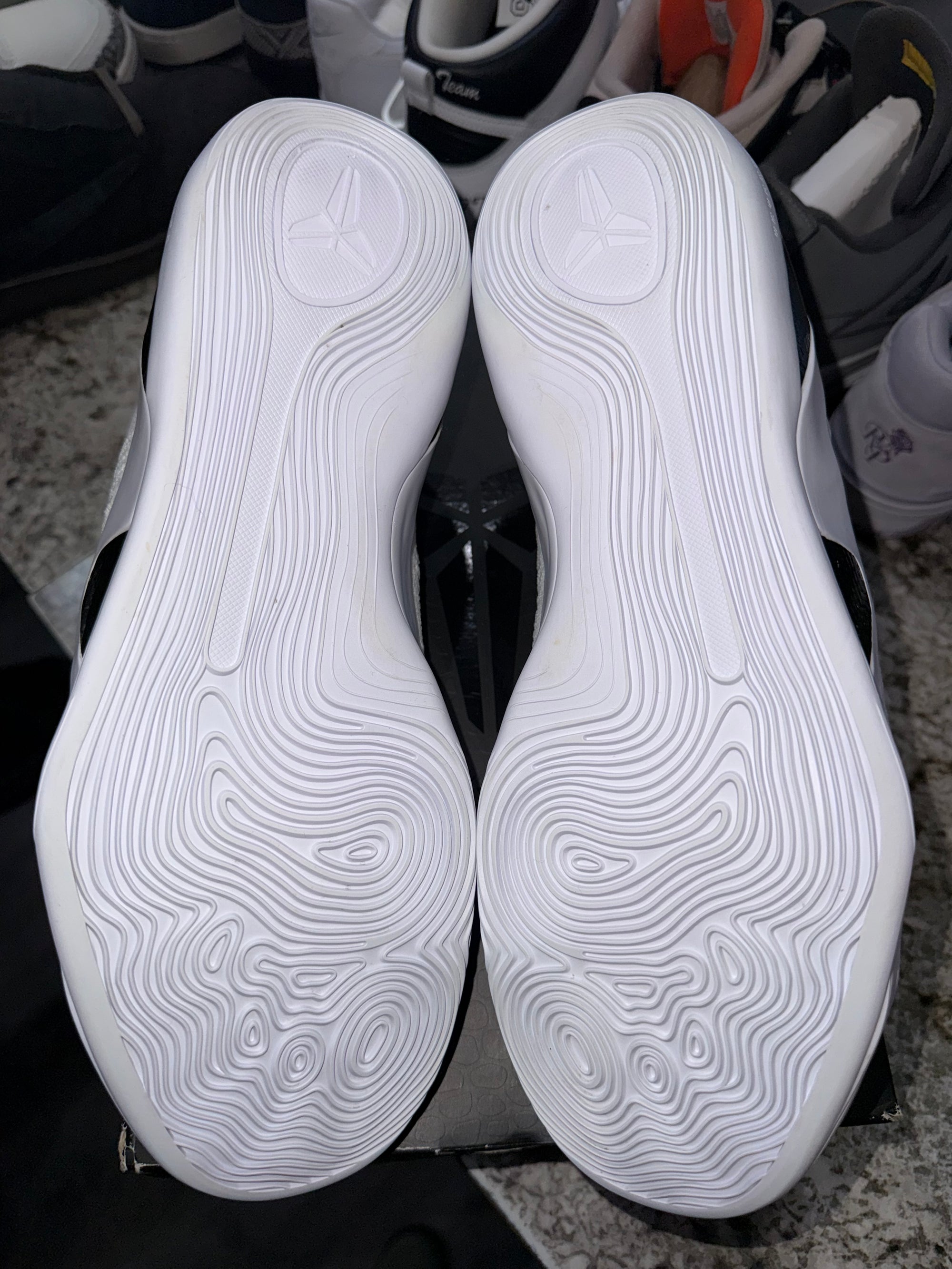Nike Kobe 9 Elite Low Protro Halo