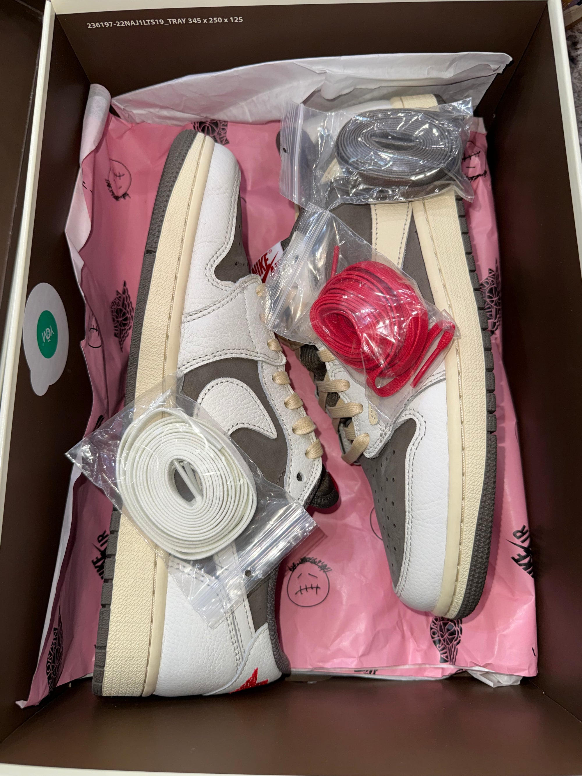 Jordan 1 Retro Low OG SP Travis Scott Reverse Mocha