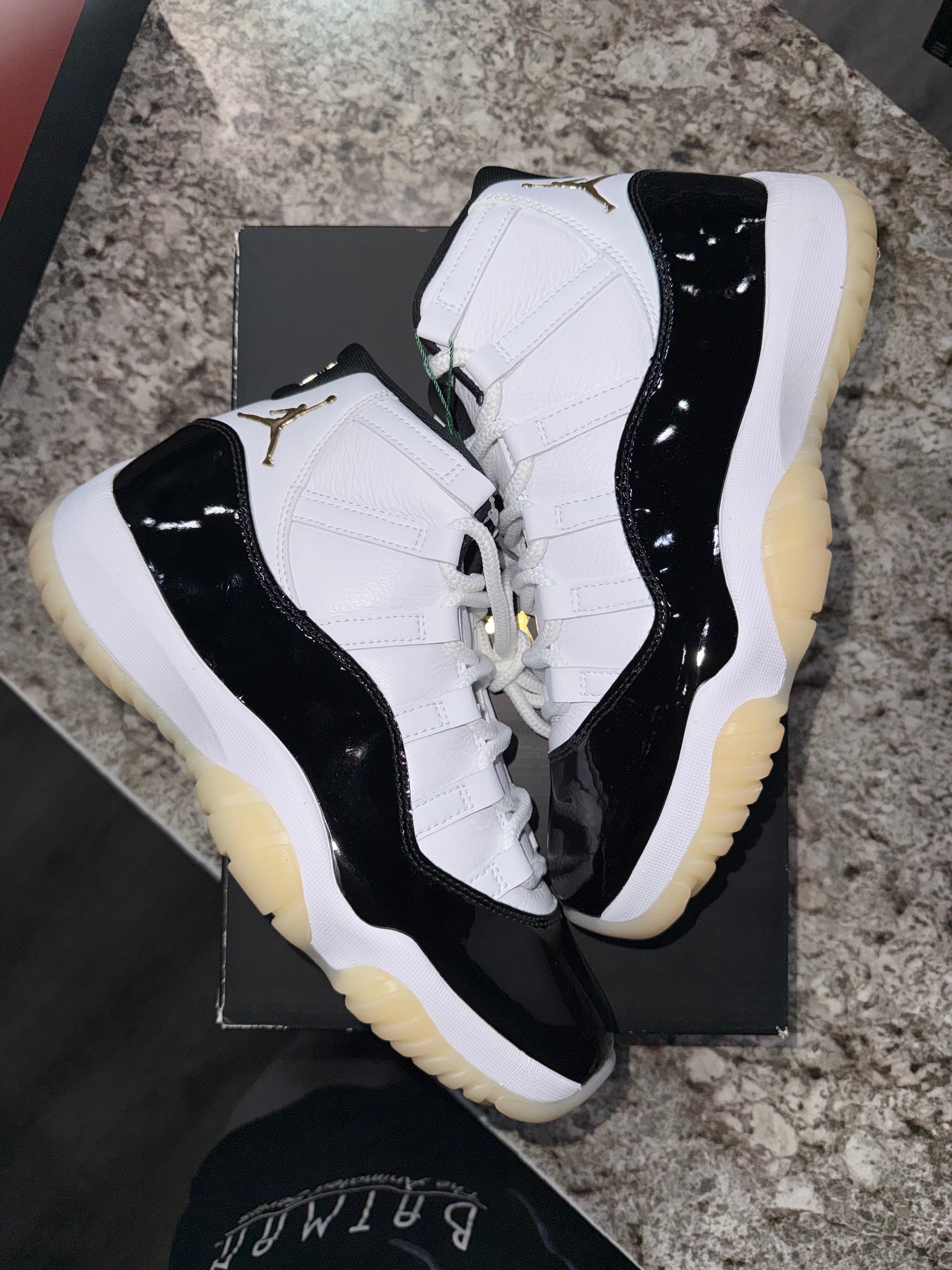 Jordan 11 Retro DMP Gratitude (2023)(YELLOWING)