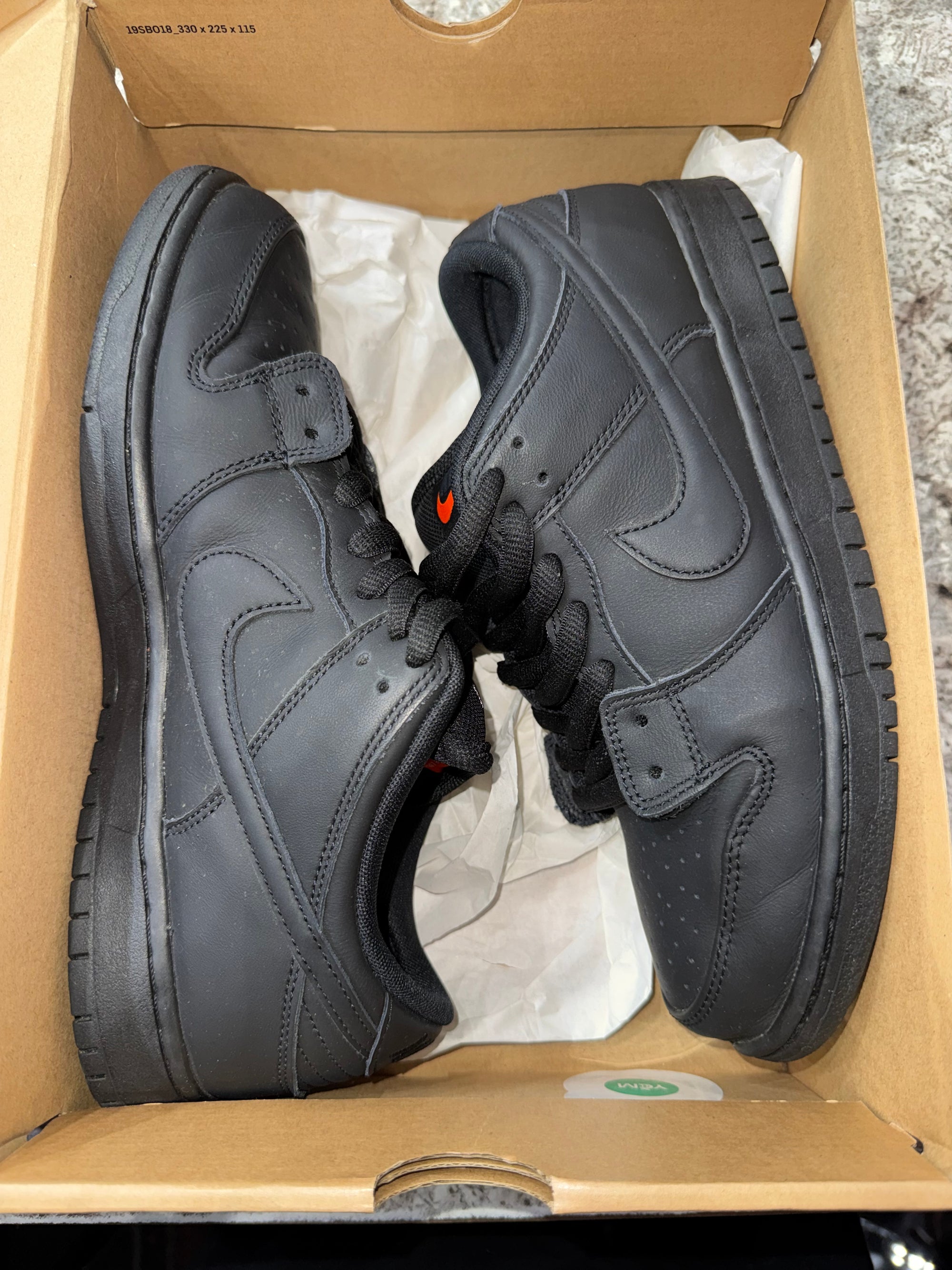 Nike SB Dunk Low Pro Triple Black