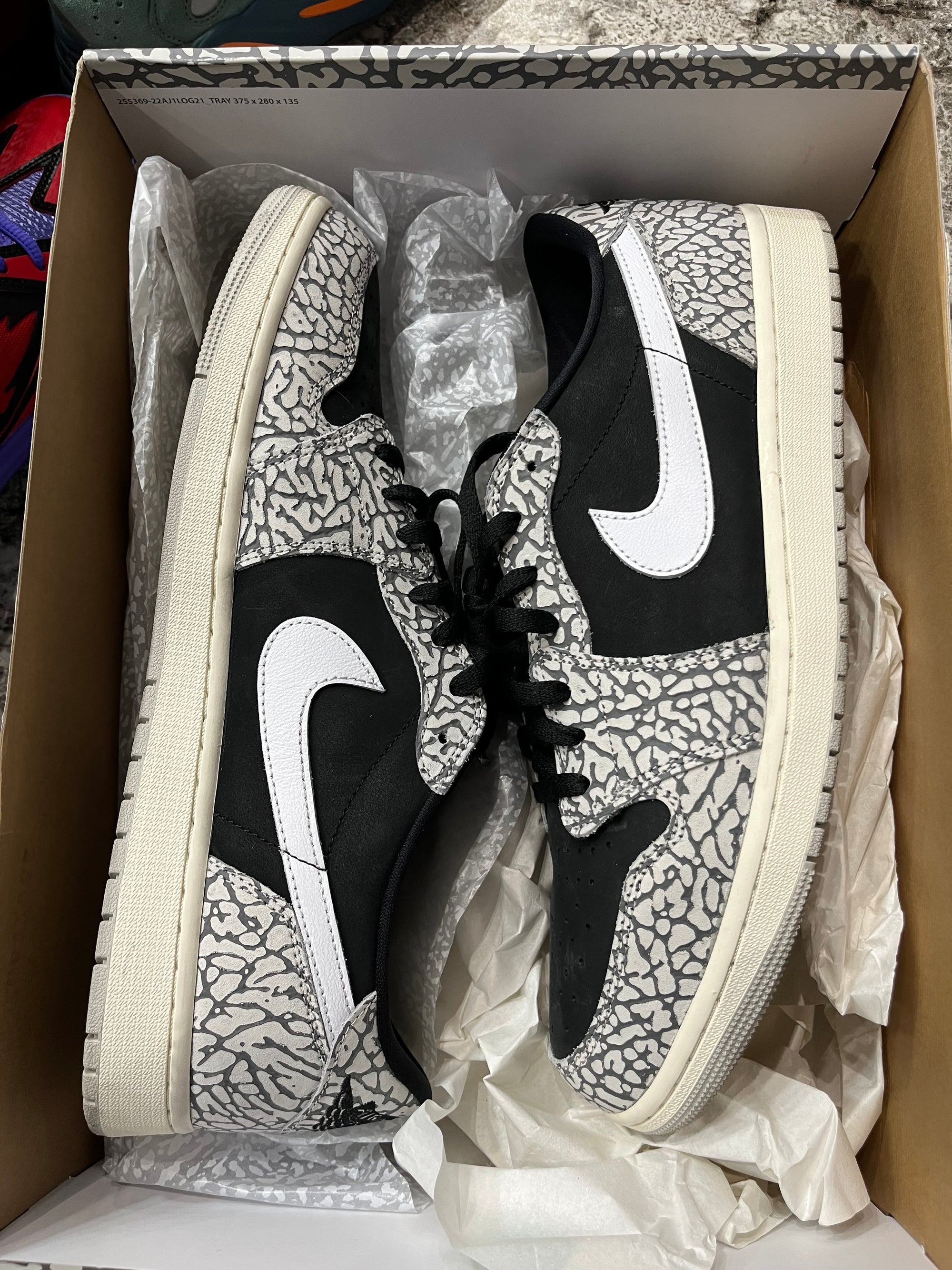 Jordan 1 Retro Low OG Black Cement