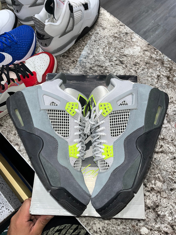 Jordan 4 Retro SE 95 Neon