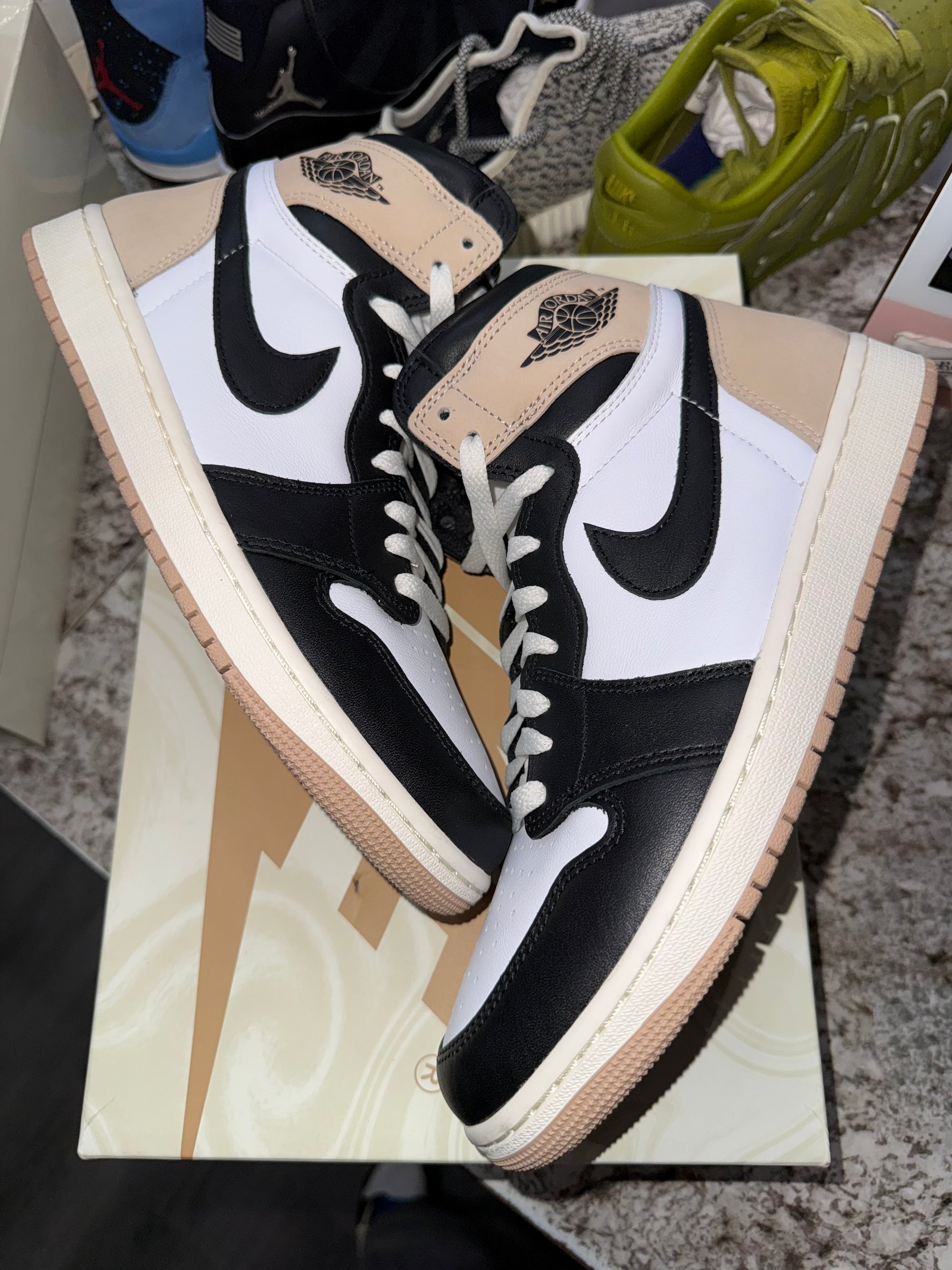Jordan 1 Retro High OG Latte (Women's)