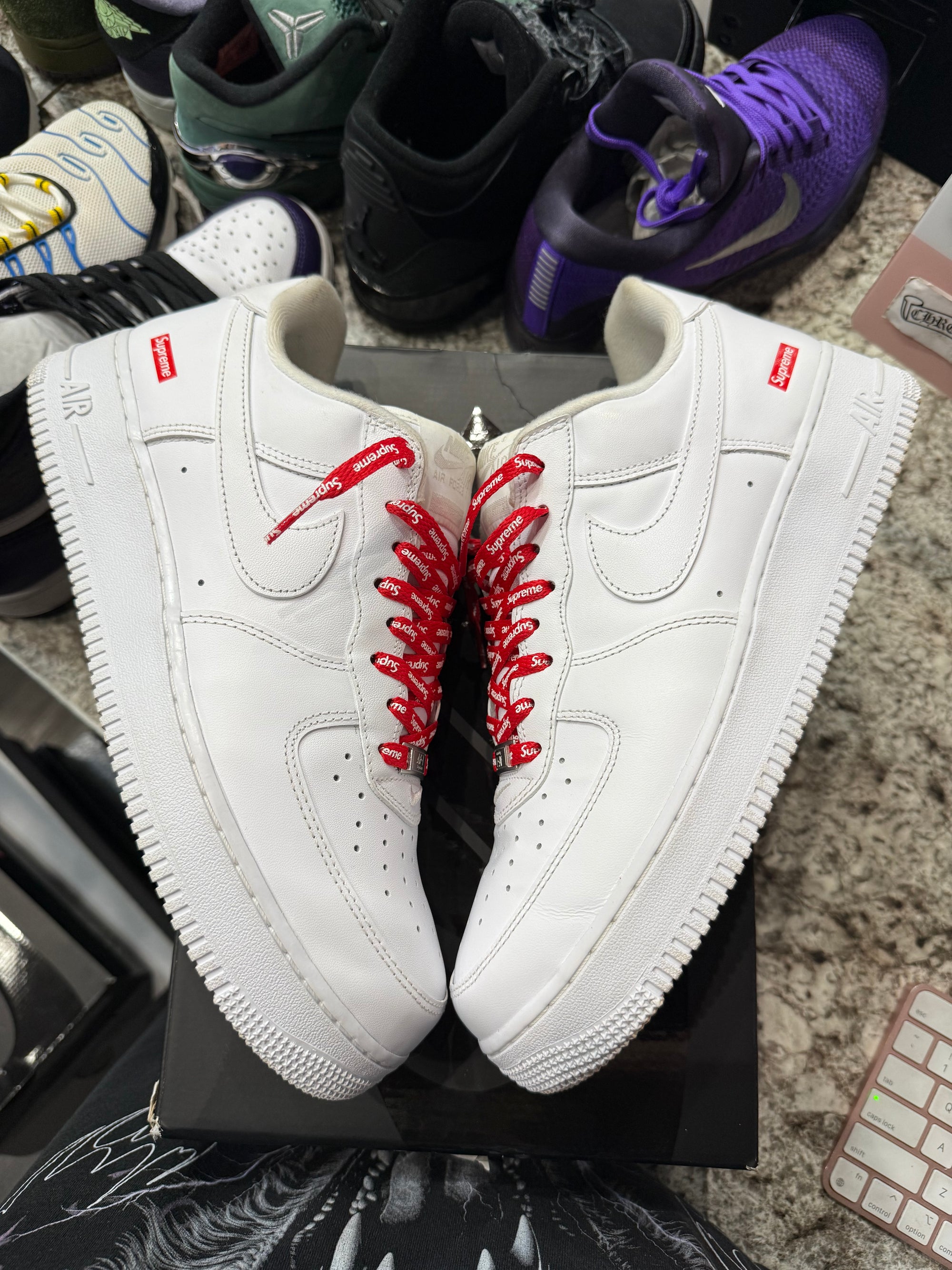 Nike Air Force 1 Low Supreme White