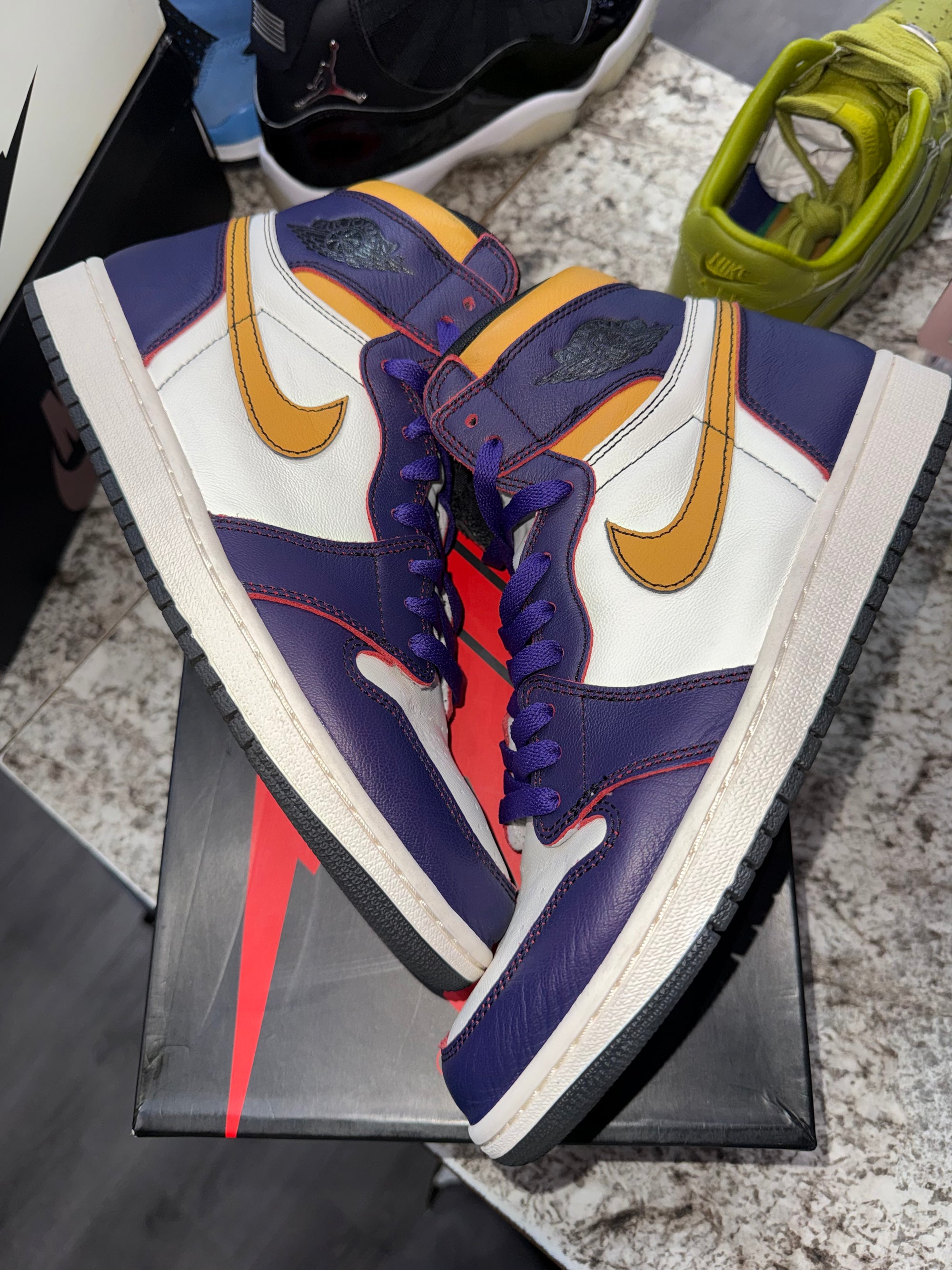 Jordan 1 Retro High OG Defiant SB LA to Chicago