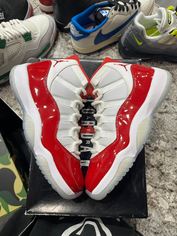 Jordan 11 Retro Cherry (2022)