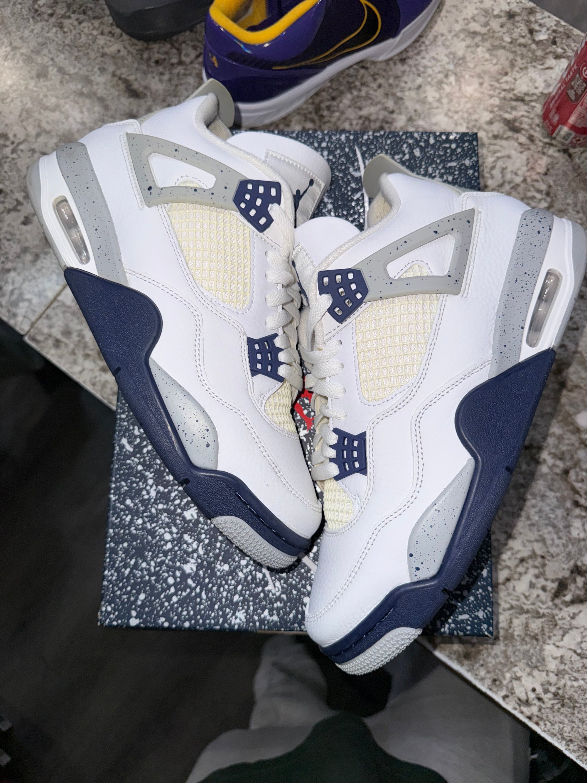 Jordan 4 Retro Midnight Navy