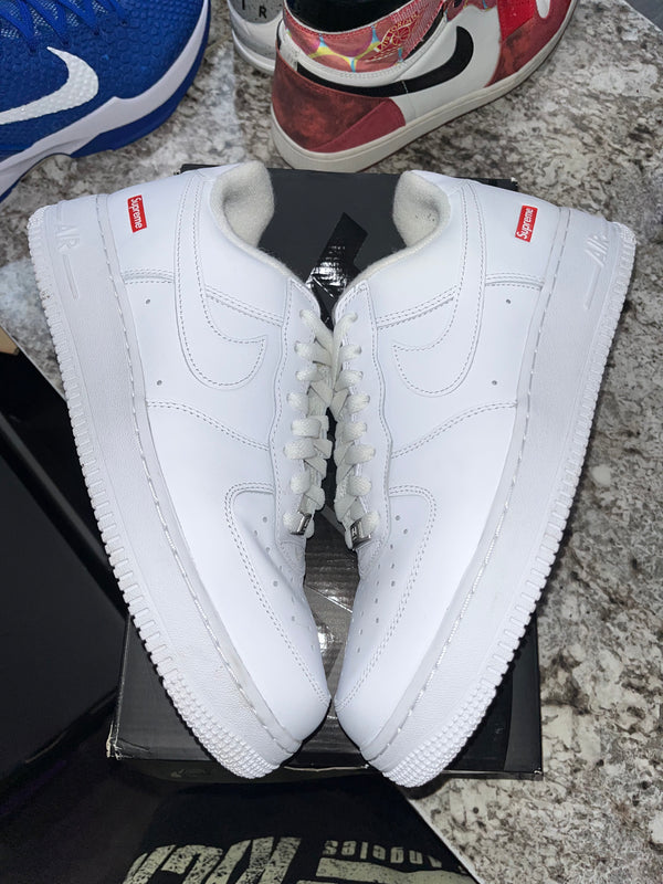 Nike Air Force 1 Low Supreme White
