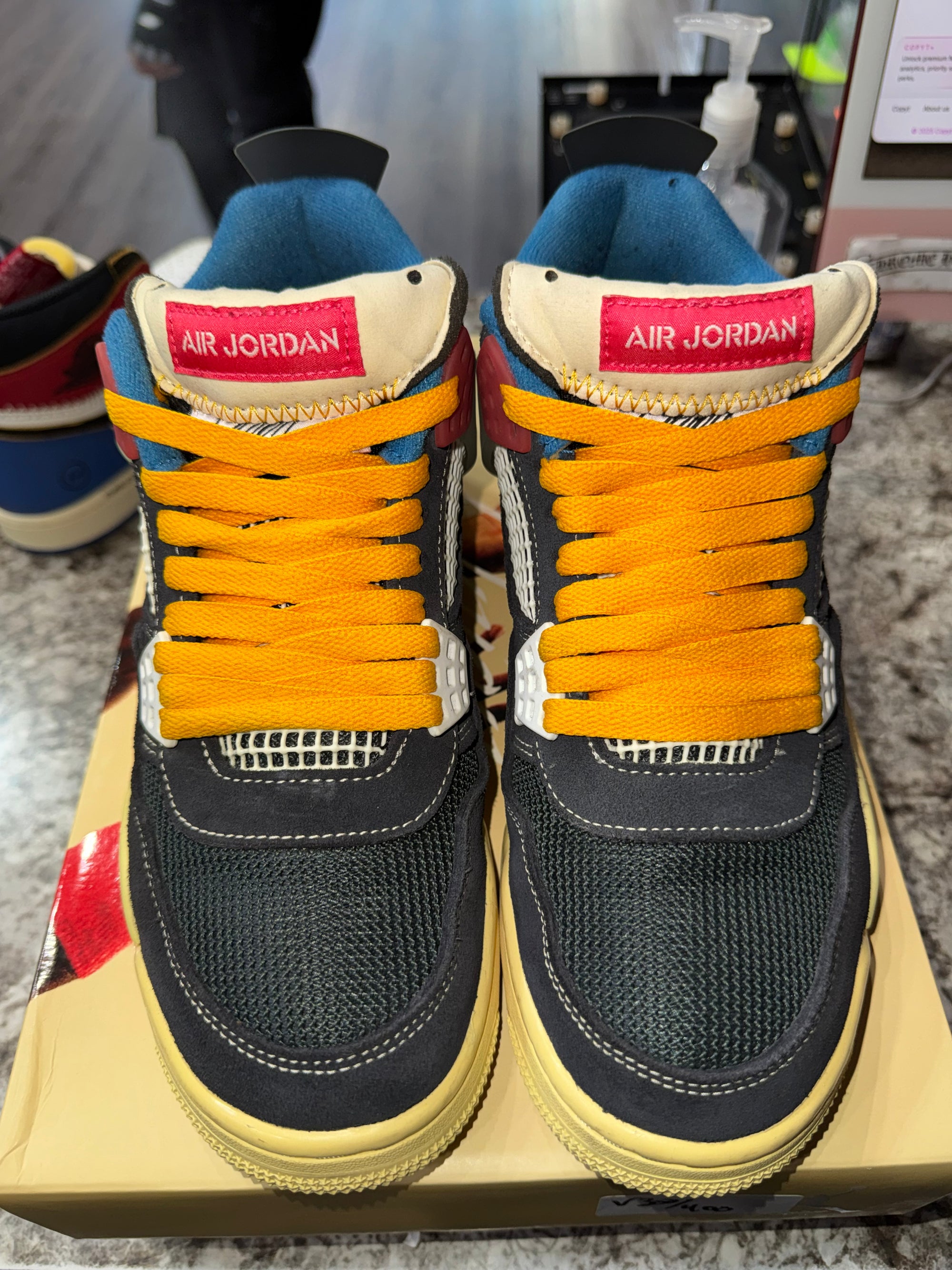 Jordan 4 Retro Union Off Noir