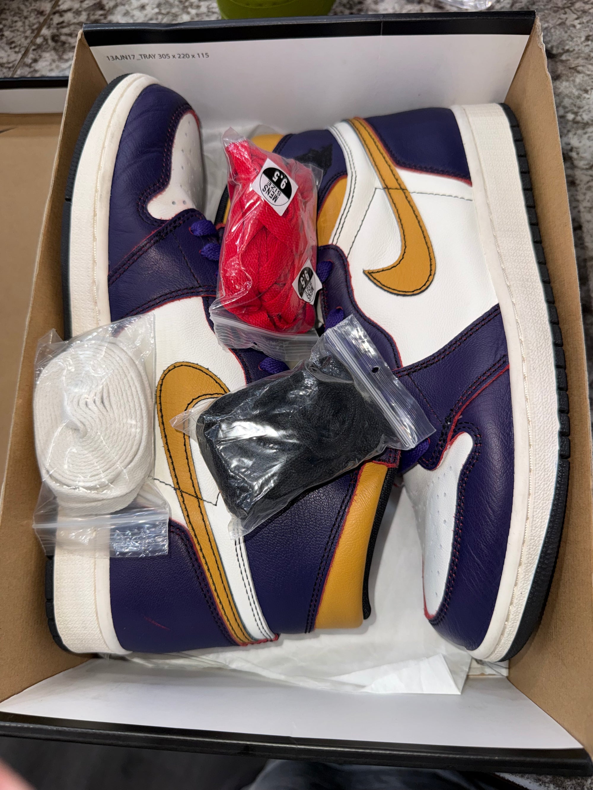 Jordan 1 Retro High OG Defiant SB LA to Chicago