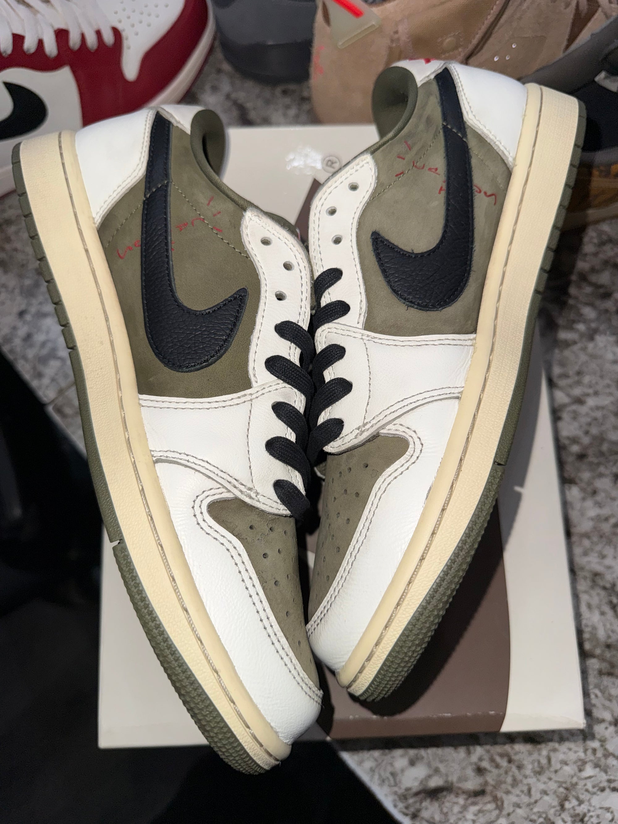 Jordan 1 Retro Low OG SP Travis Scott Medium Olive