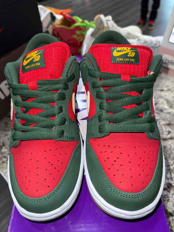 Nike SB Dunk Low Pro PRM Seattle Supersonics
