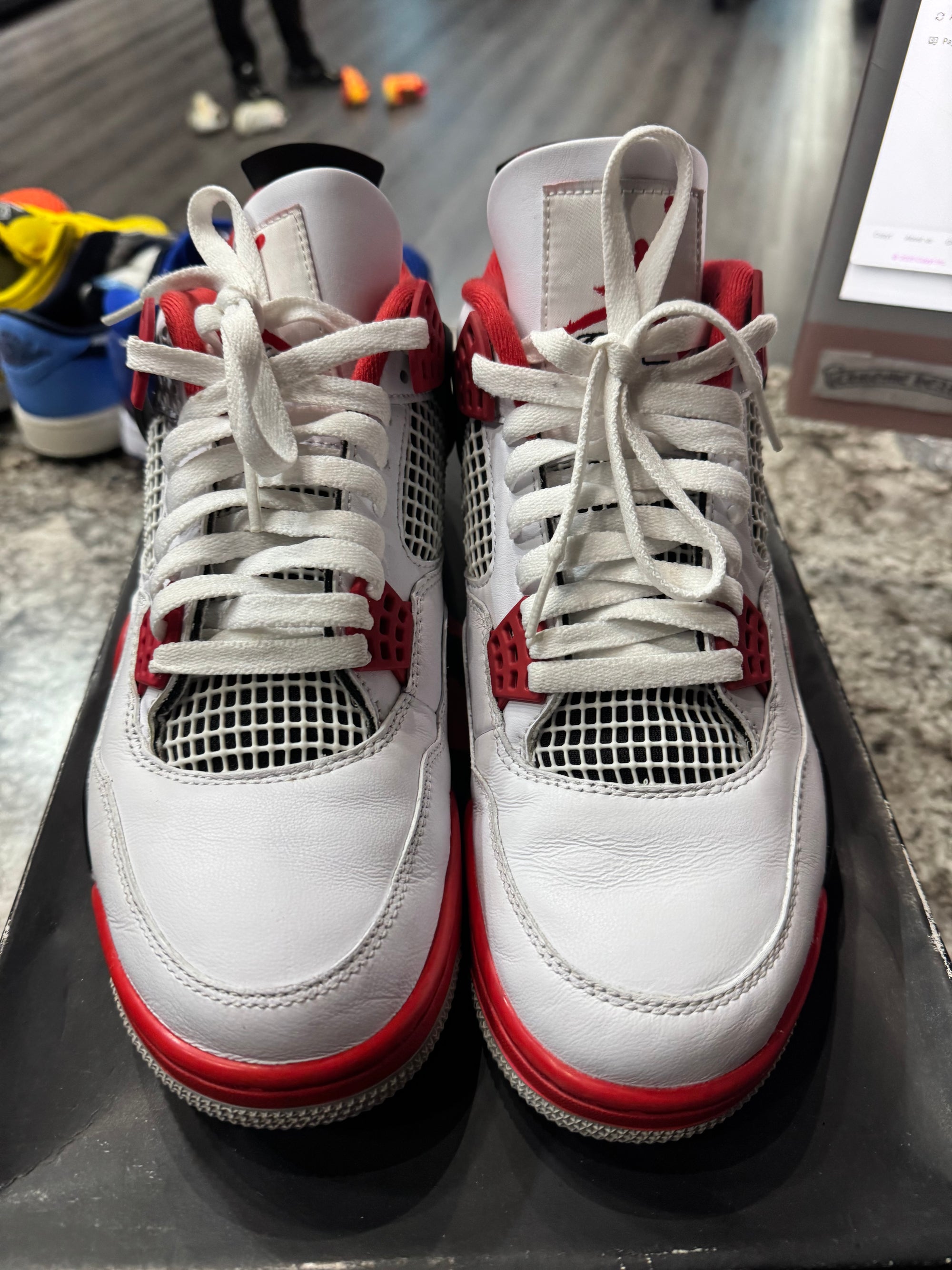 Jordan 4 Retro Fire Red (2020)