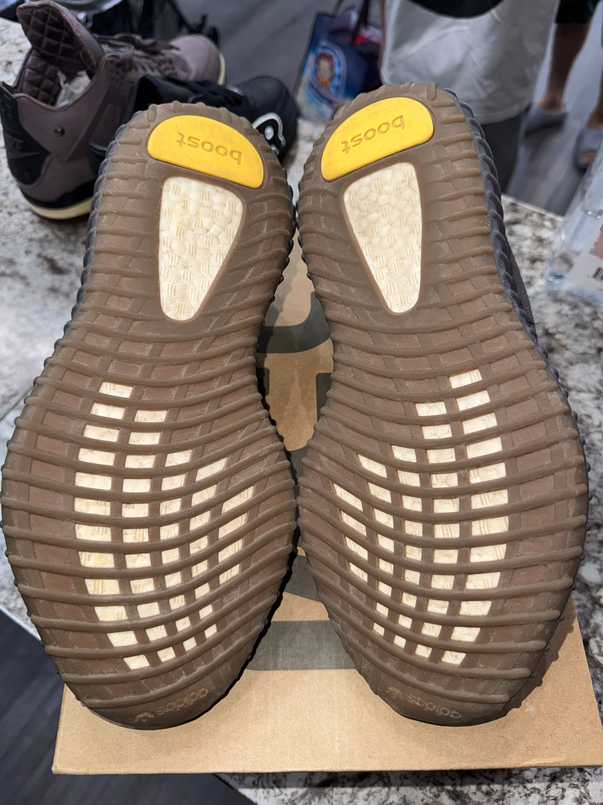 adidas Yeezy Boost 350 V2 Cinder