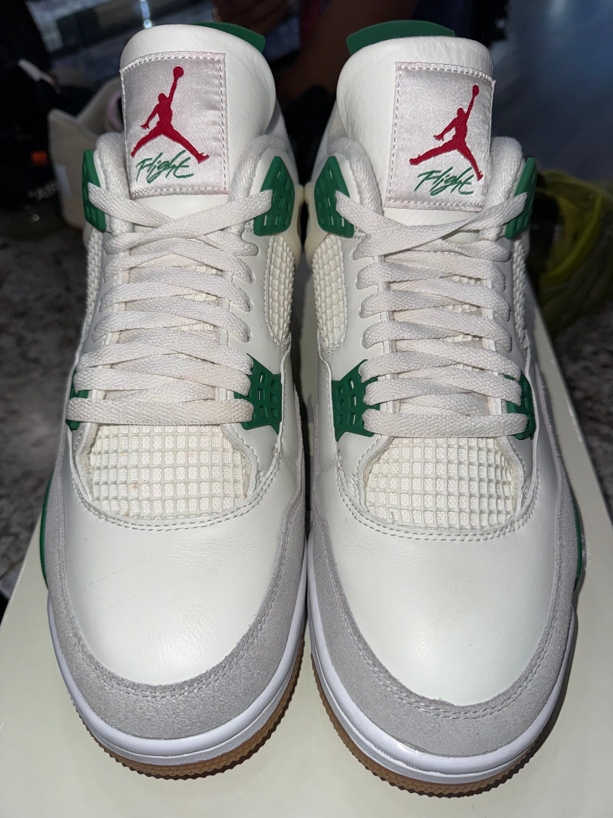 Jordan 4 Retro SB Pine Green