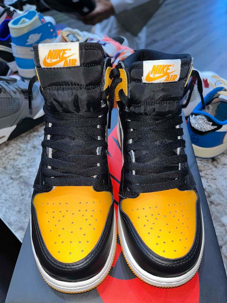 Air Jordan 1 Retro High OG Taxi Yellow black GS Gradeschool